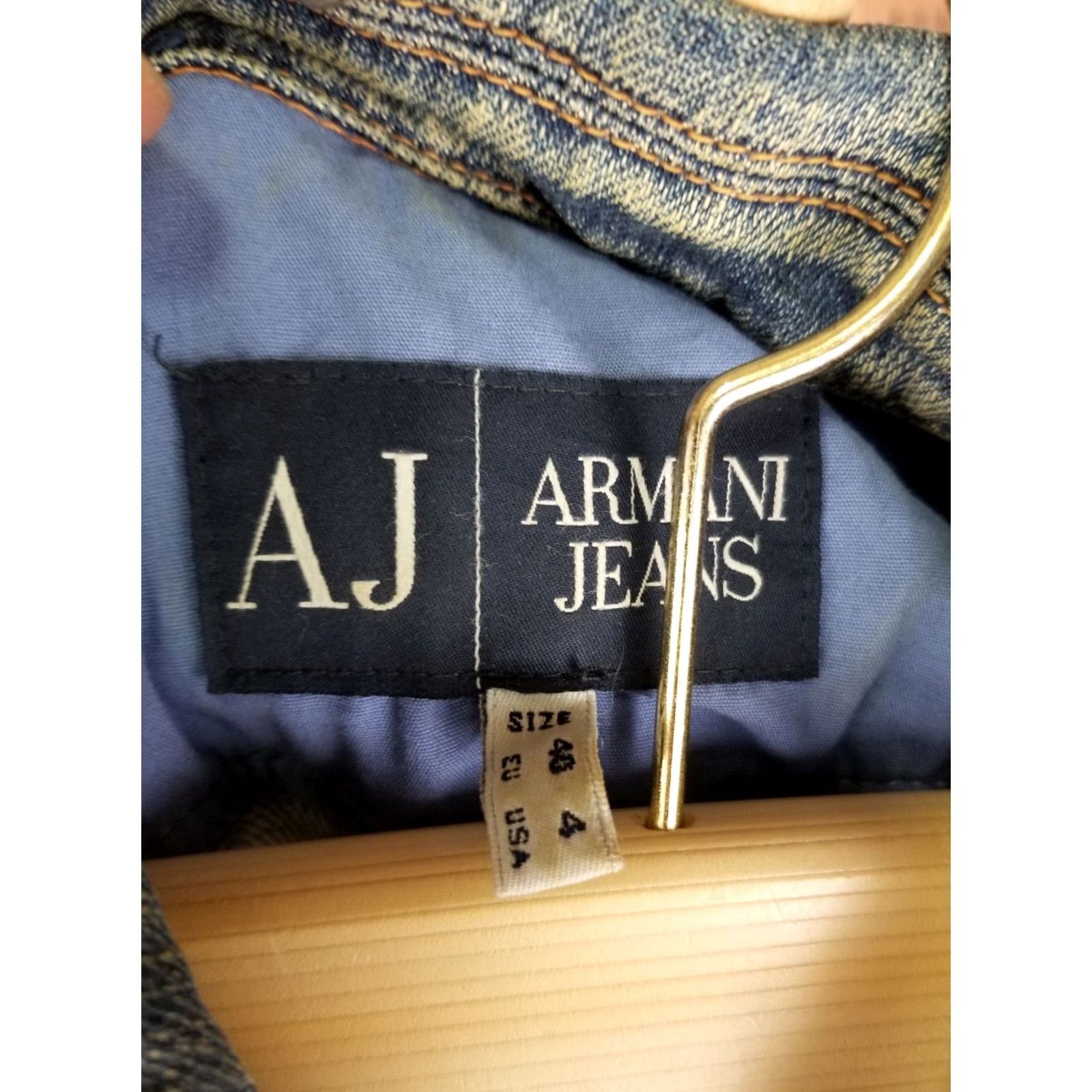 Vintage ARMANI Jeans Denim Jacket Womens 4 Jacket Blue Camouflage Cotton Lined 15 17 25 Cross Shoulder Chest Shoulder to Cuff Features Straps" Size 27" / US 4 / IT 40 - 6 Thumbnail