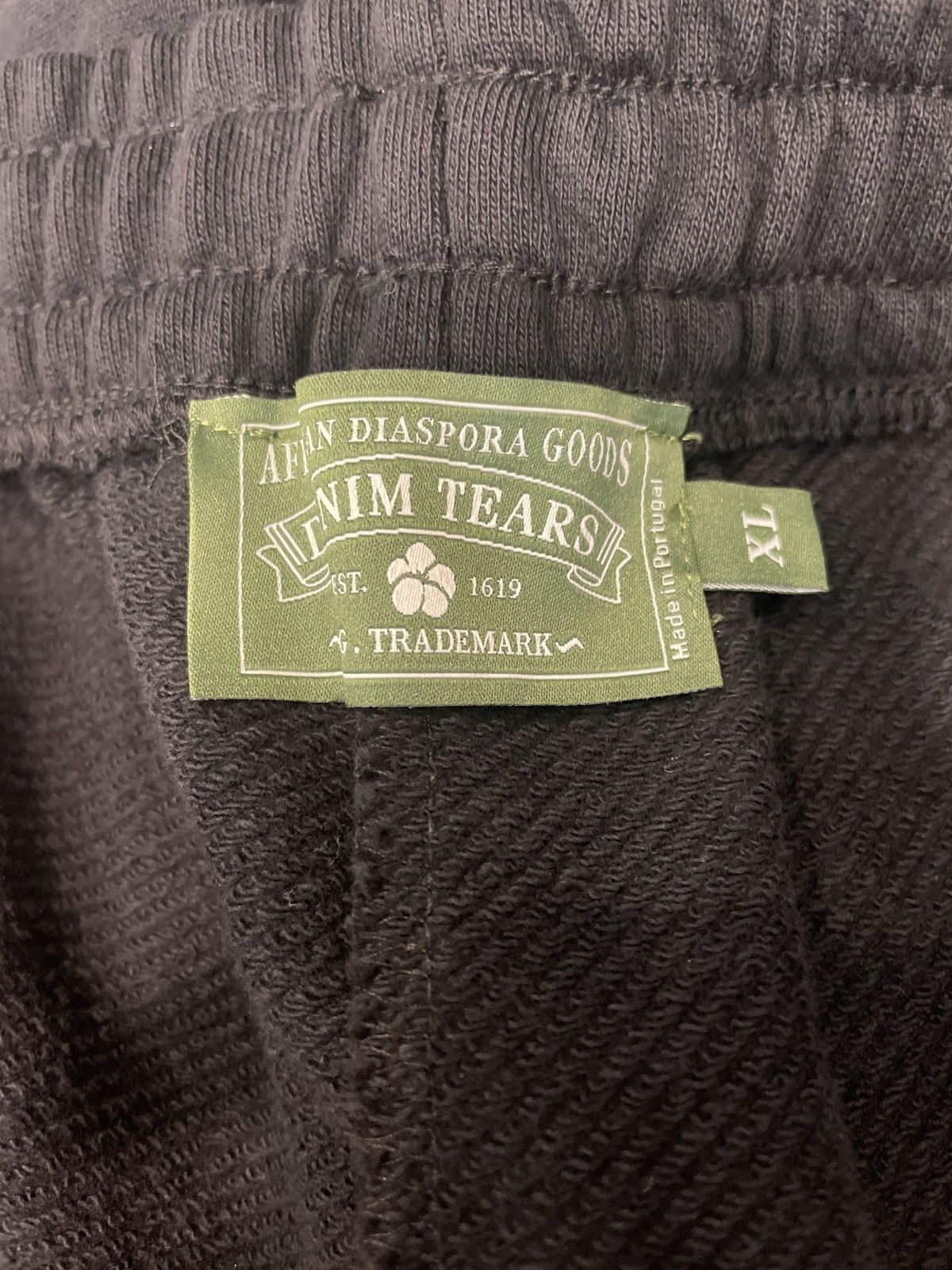 DENIM TEARS Denim Tears Cotton Wreath Sweatpants Black Mono Size US 36 / EU 52 - 2 Thumbnail
