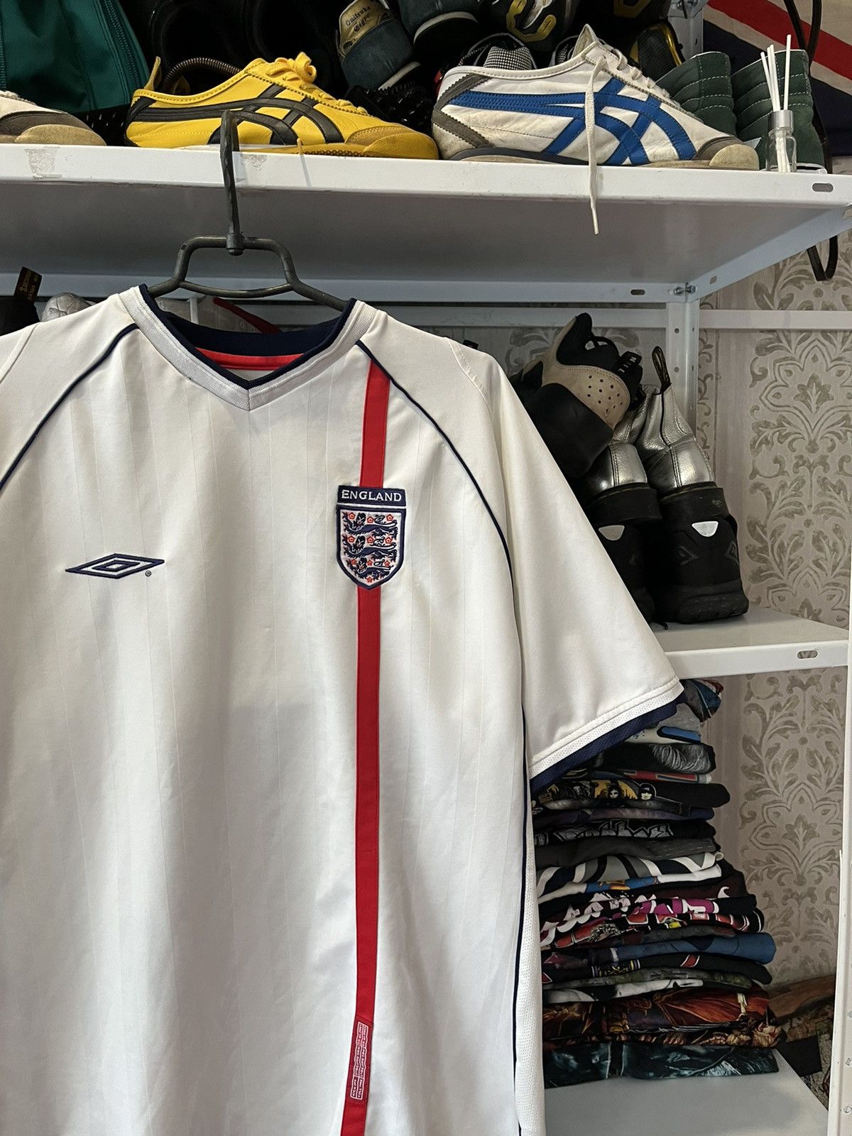 Umbro Vintage England Football Team 2001 White Home Shirt Umbro Size US XL / EU 56 / 4 - 4 Thumbnail