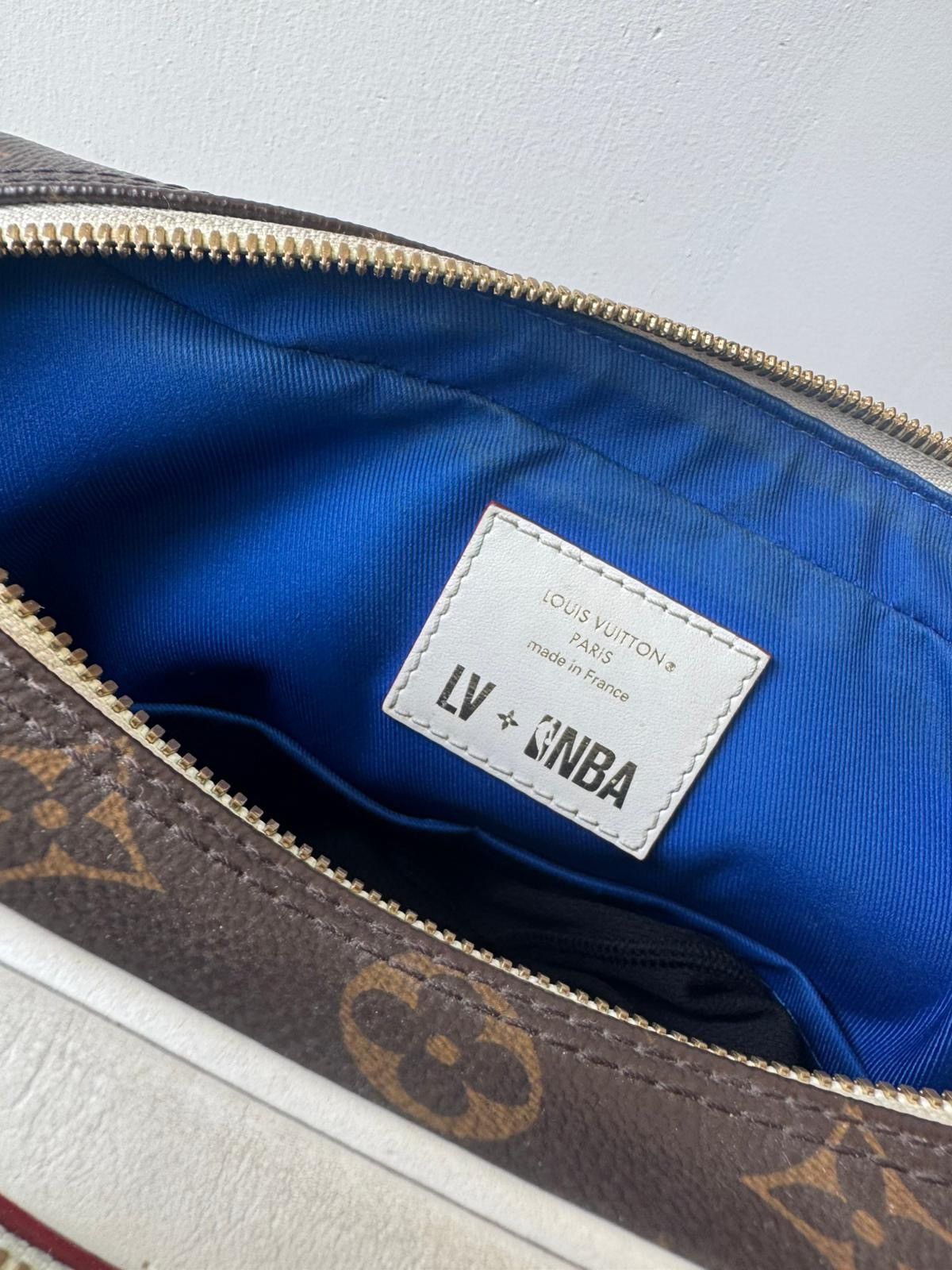 Louis Vuitton LVxNba NiL Messenger Bag Size ONE SIZE - 4 Thumbnail
