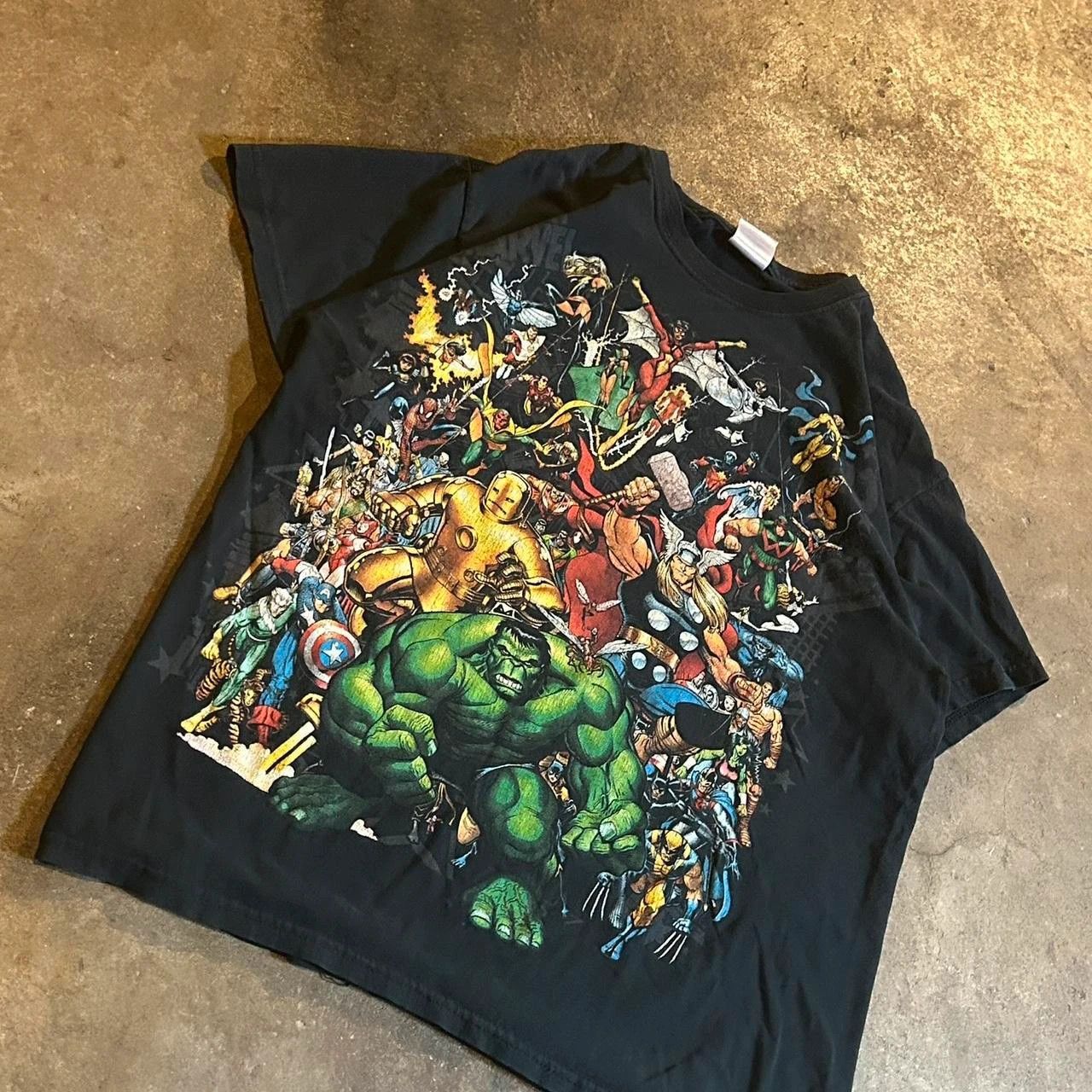Gildan Marvel Avengers all-over print black tee Size US L / EU 52-54 / 3 - 1 Thumbnail