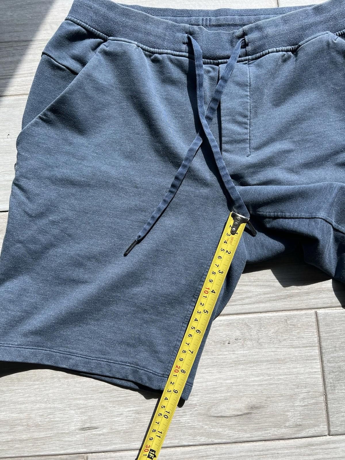 Lululemon Lululemon Blue Heathered City Sweat stretch Terry shorts Size US 32 / EU 48 - 3 Thumbnail