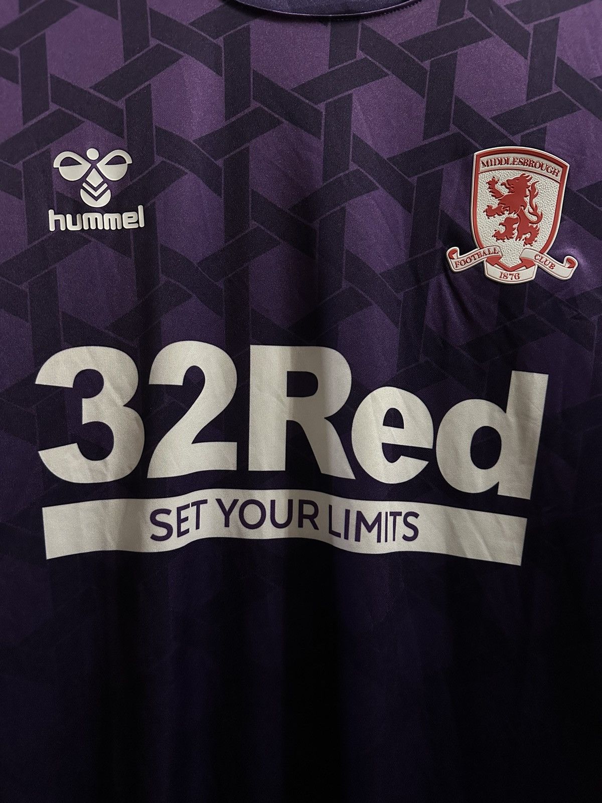 Hummel Very Rare Soccer Long Sleeve Middlesbrough 1876 Football. Size US L / EU 52-54 / 3 - 4 Thumbnail