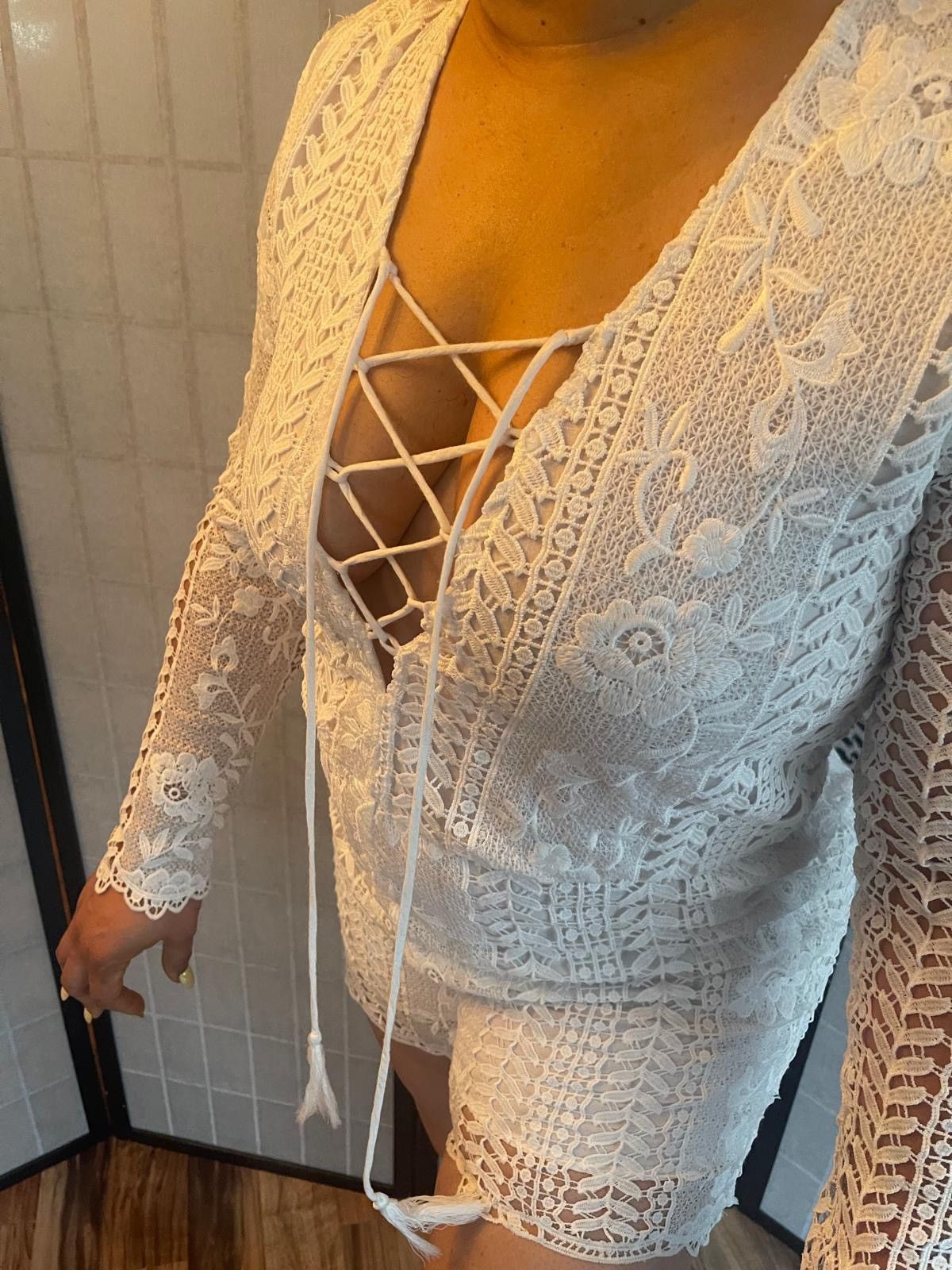 Designer Laced short romper Size M / US 6-8 / IT 42-44 - 4 Thumbnail