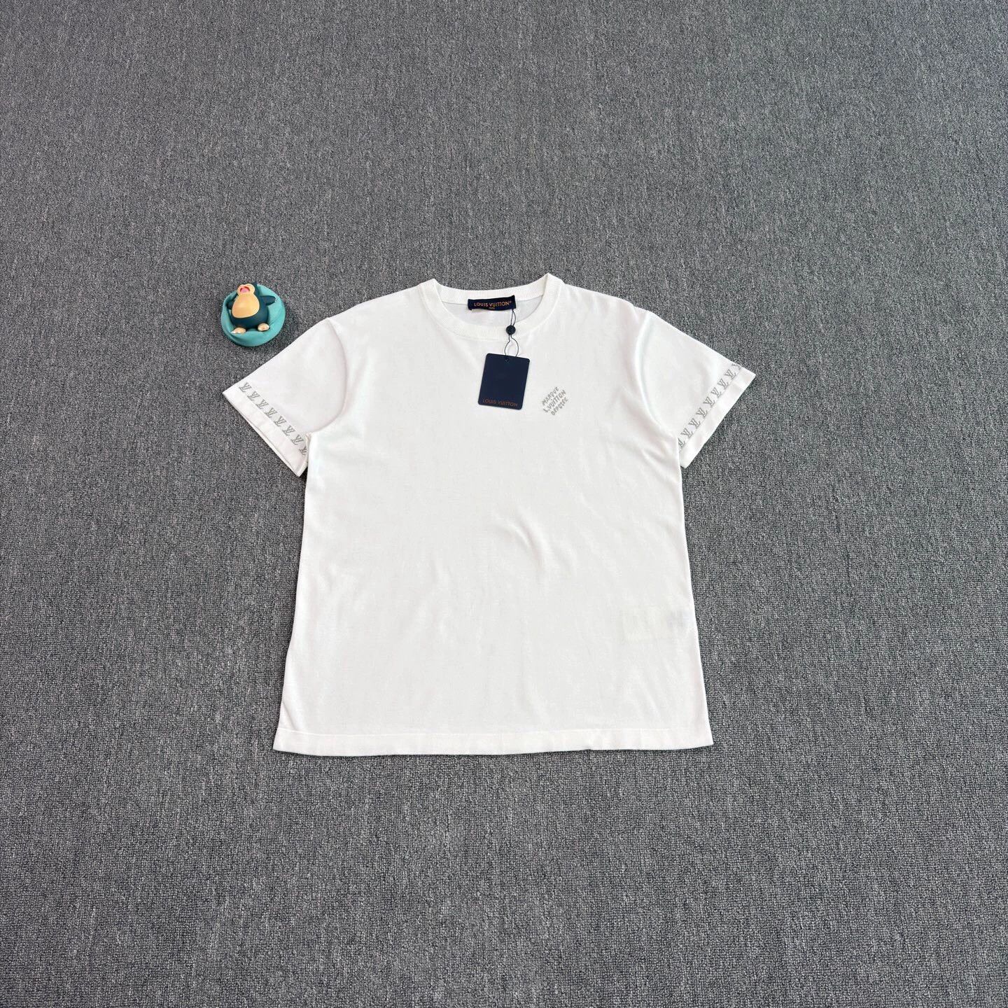 Louis Vuitton LV cuff allprint knit short-sleeve S NearNew Size US S / EU 44-46 / 1 - 1 Thumbnail