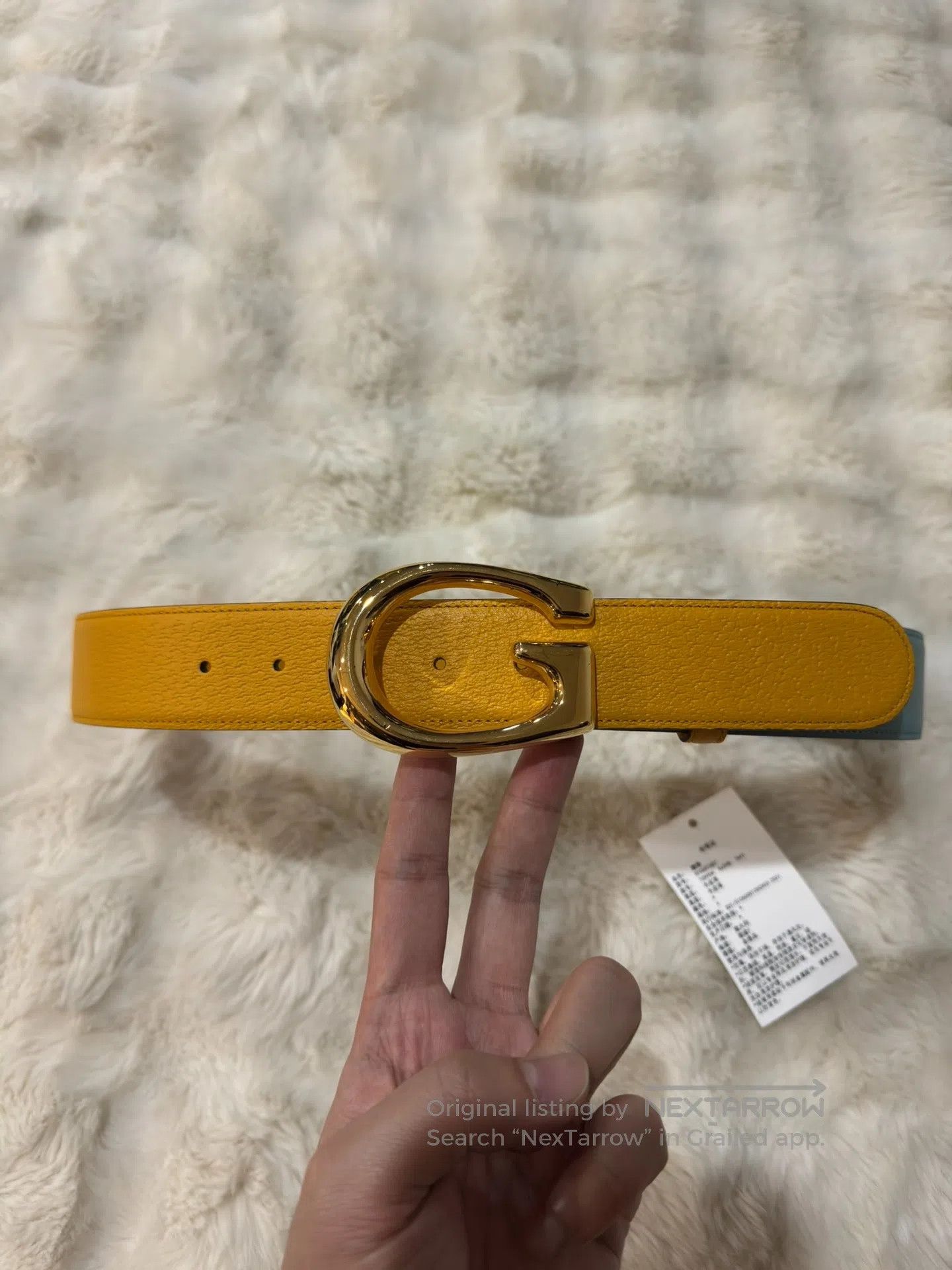 Gucci Guicci size 85 Contrasting Gold Buckle Belt| Size ONE SIZE - 1 Thumbnail