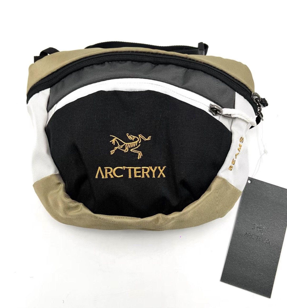 バッグ ARC'TERYX Foley Pouch Recut Multi ✨ ARC'TERYX FOLEY POUCH – RECUT ✨ In stock now – come down and