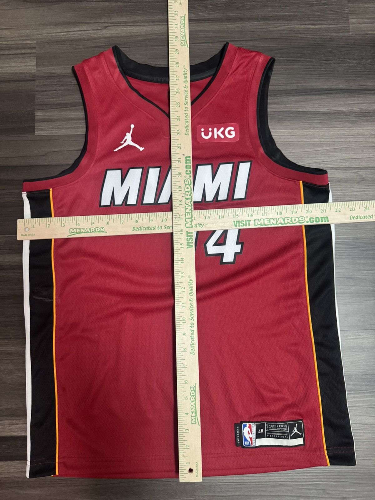 Nike Miami Heat Tyler Herro #14 NBA Dri Fit Swingman Jersey Size US L / EU 52-54 / 3 - 6 Thumbnail