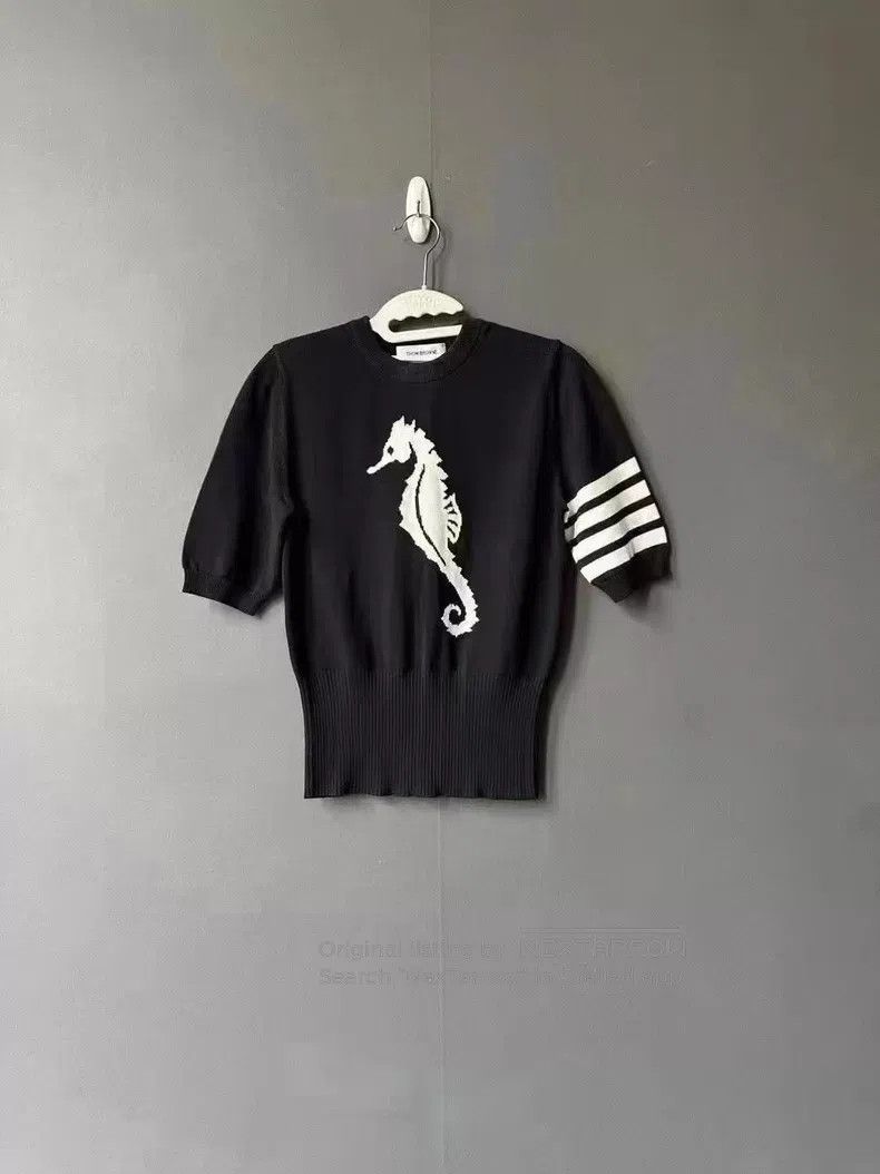 Thom Browne Thom Browne Seahorse Knit Short Sleeve Sweater Size XS / US 0-2 / IT 36-38 - 1 Thumbnail
