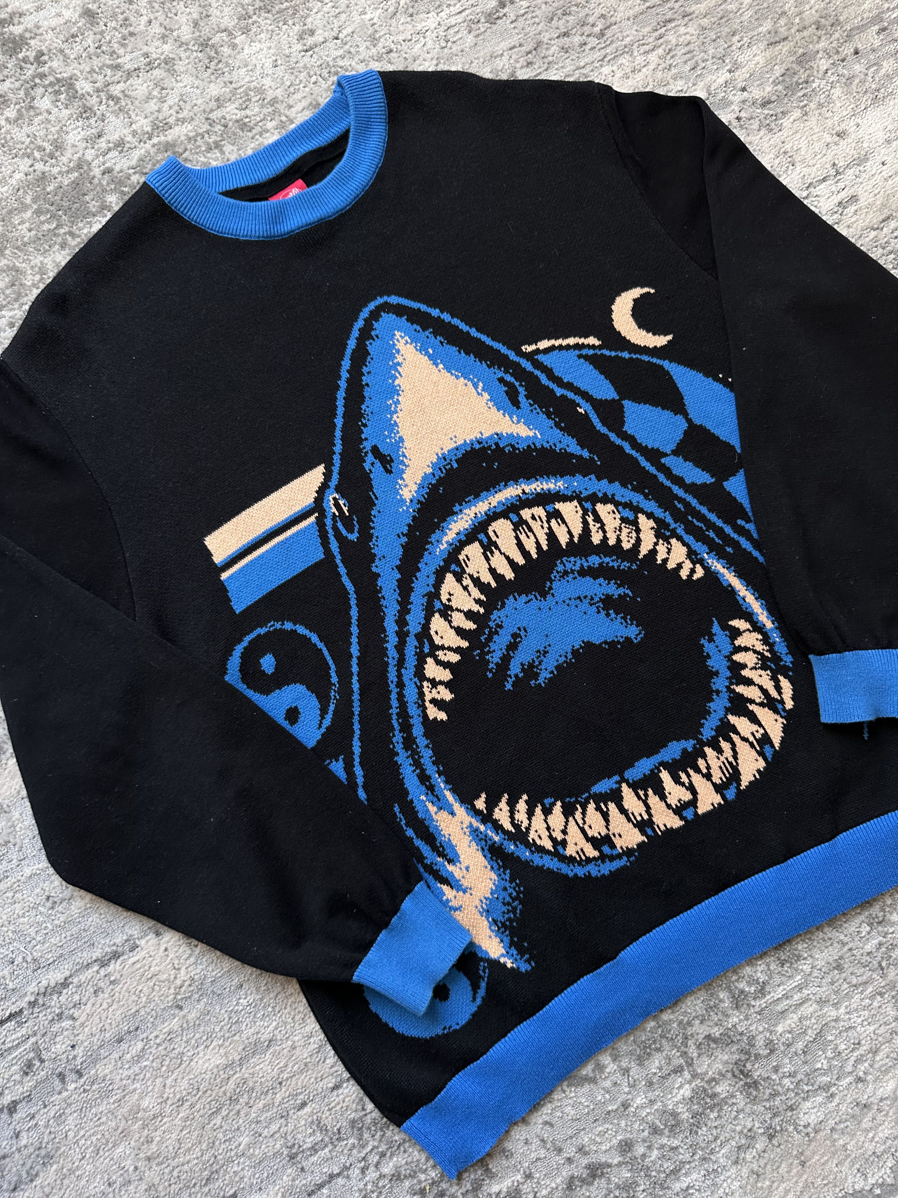 Santa Cruz Skateboards Santa Cruz shark sweater Size US M / EU 48-50 / 2 - 3 Thumbnail