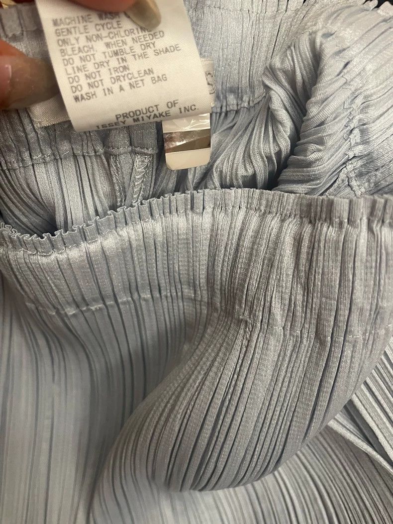 Issey Miyake Issey Miyake size:3 Light blue pleated straight-leg pants Size 31" - 4 Thumbnail