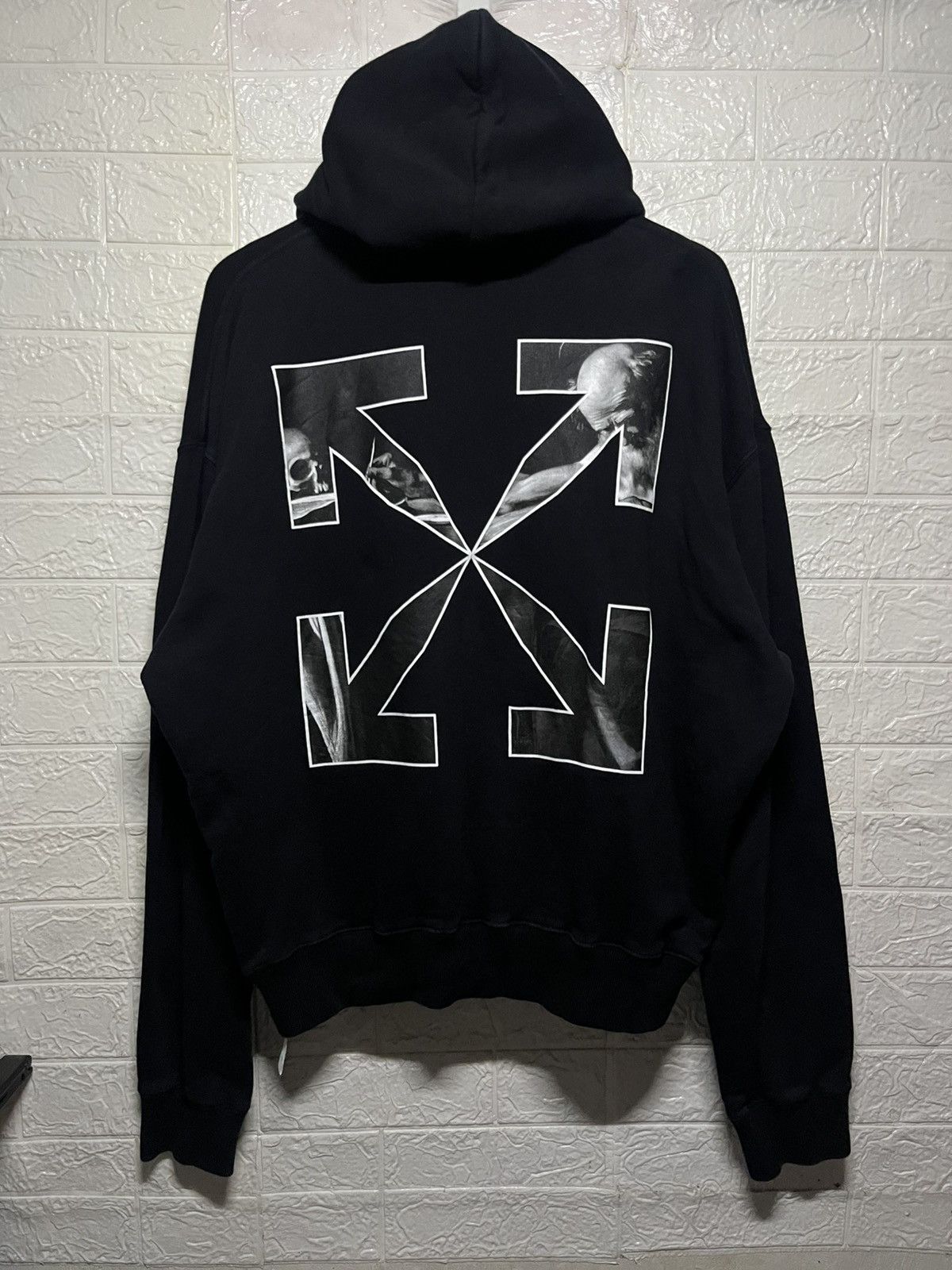 Off-White OFF WHITE BY VIRGIL ABLOH BLACK CARAVAGGIO ARROW HOODIE Size US L / EU 52-54 / 3 - 3 Thumbnail