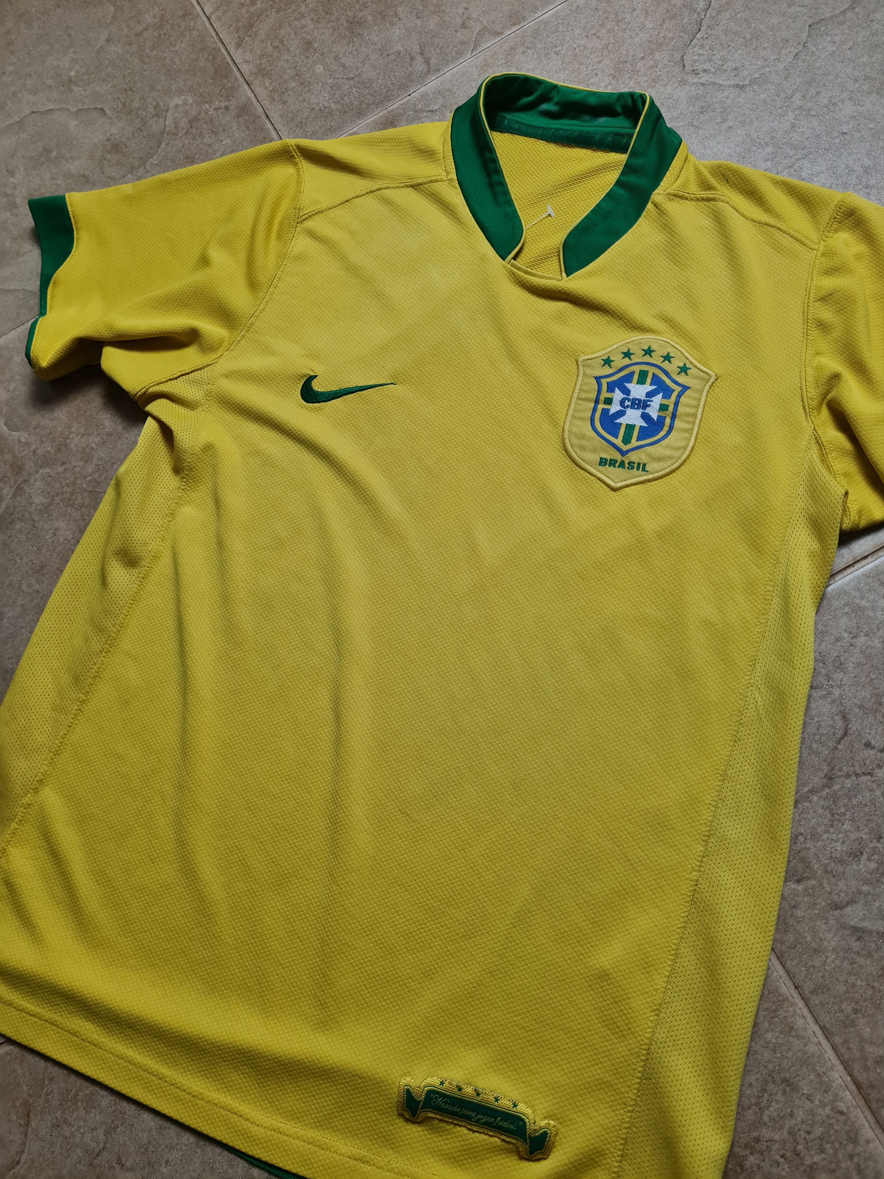 Nike Rare Soccer shirt Nike Brazil 2006-2008 Football Jersey Size US S / EU 44-46 / 1 - 3 Thumbnail