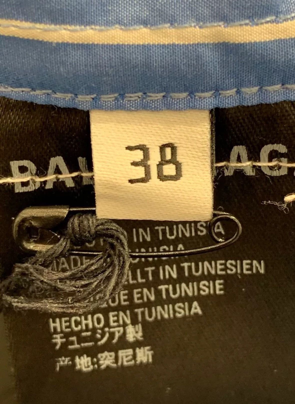 Balenciaga Balenciaga oversized long sleeved shirt 2412-Nextarrow Size US S / EU 44-46 / 1 - 5 Thumbnail