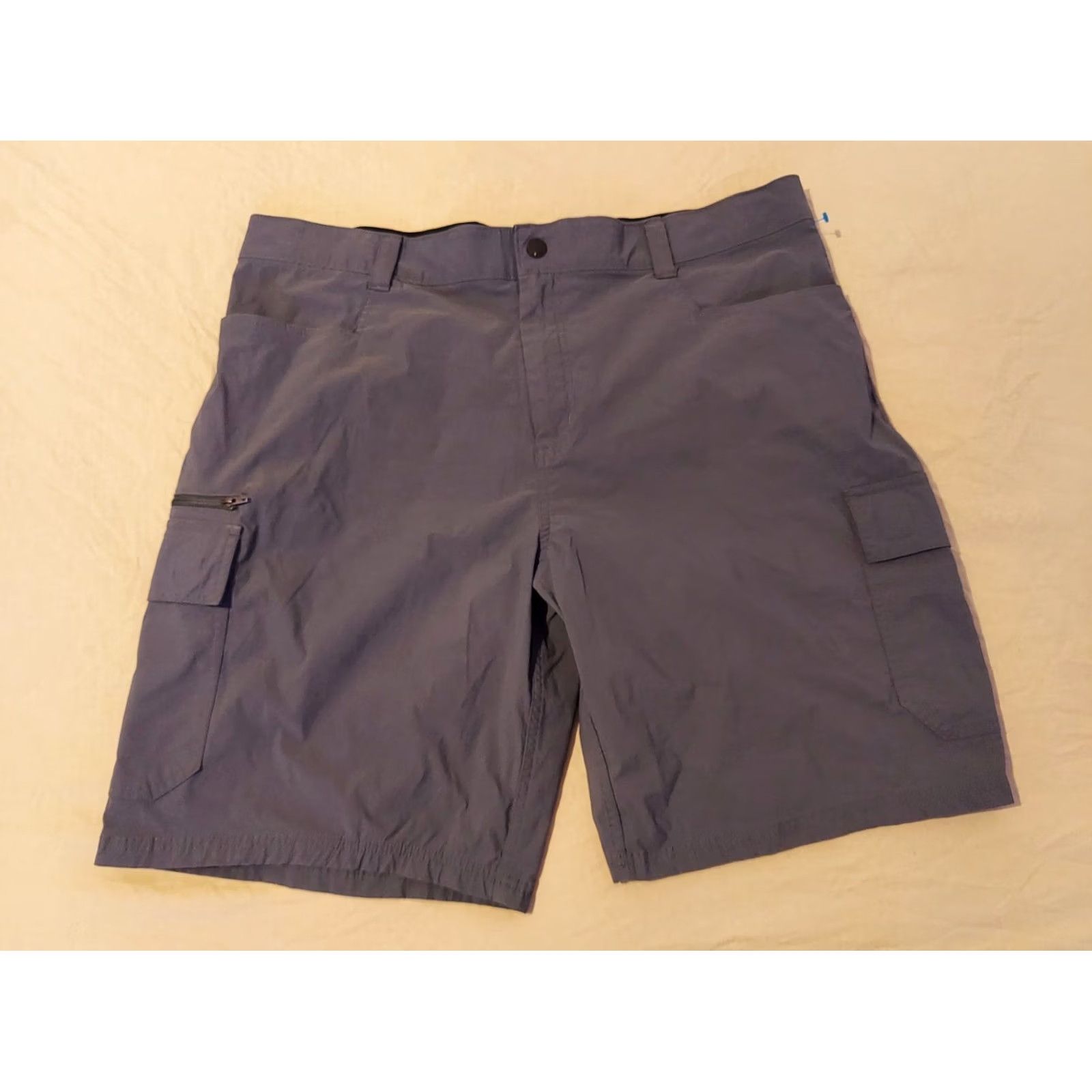 Orvis VINTAGE? No — Orvis Cargo Shorts Mens 40 Gray Nylon Cargo Pocket Regular Flat Front Outdoor 9.5 Inseam Summer Casual Size US 40 / EU 56 - 3 Thumbnail
