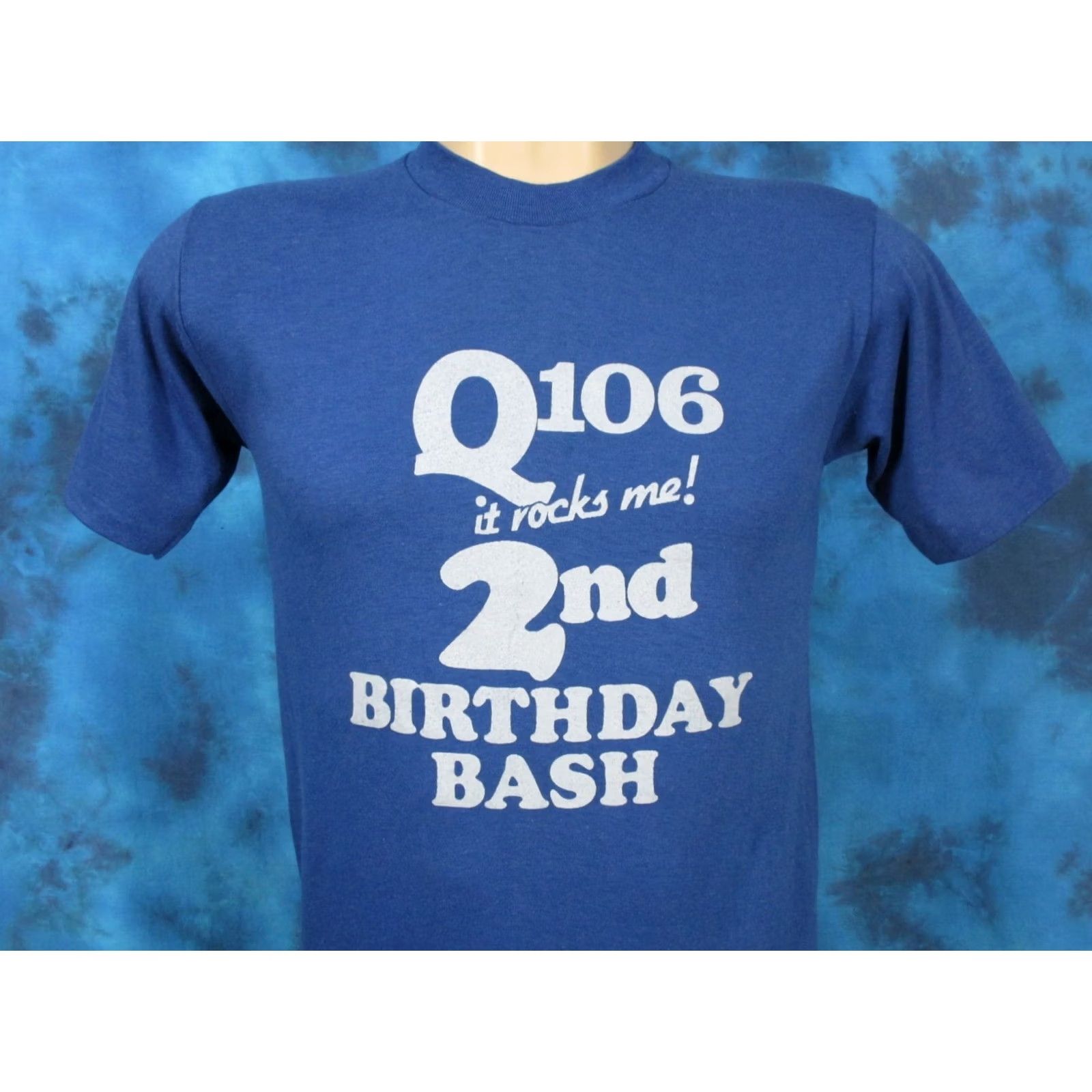 Vintage VINTAGE Q106 FM ROCKS ME! MICHIGAN RADIO T-Shirt XS/S 80s concert Men Size US XS / EU 42 / 0 - 3 Thumbnail