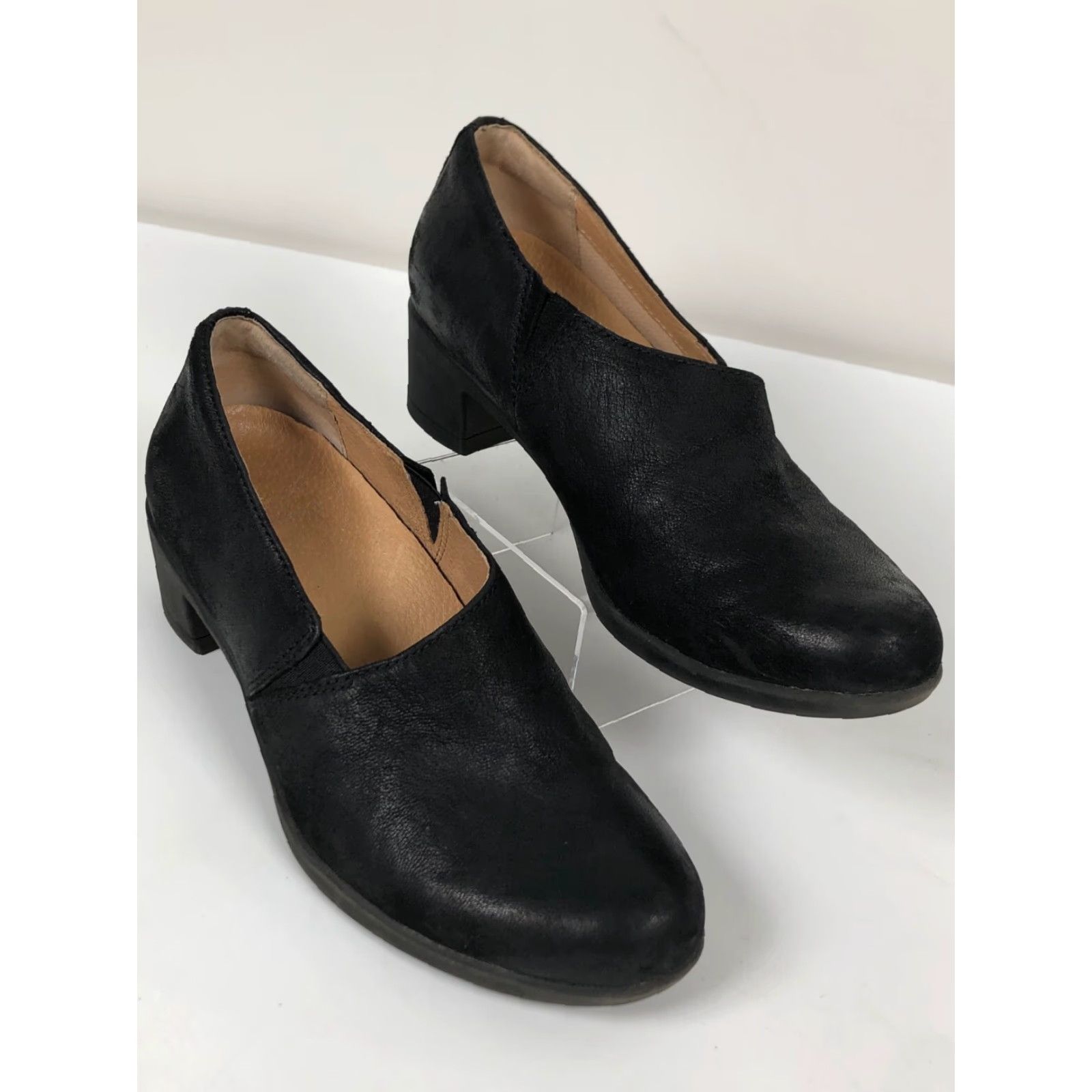 Dansko Womens Dansko Camdyn Slip-On Clog Heels Black Leather 7 US / 37 EU Block Heel Casual Workwear Size M / US 6-8 / IT 42-44 - 2 Thumbnail