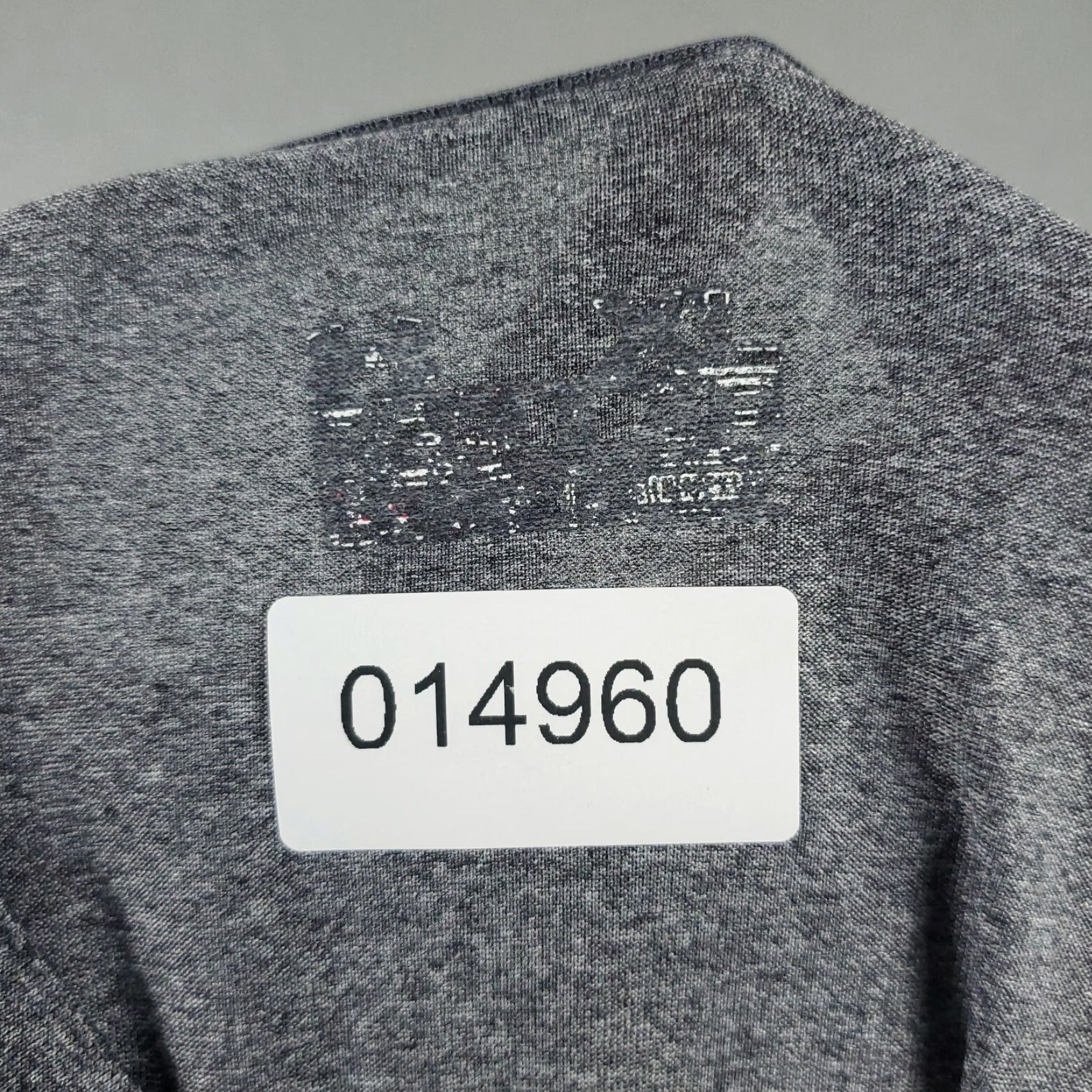 Under Armour Under Armour Run T Shirt Mens XL Gray Heatgear Active Work Out Adult Shirt Mens XL Gray HeatGear Active Size US XL / EU 56 / 4 - 7 Thumbnail
