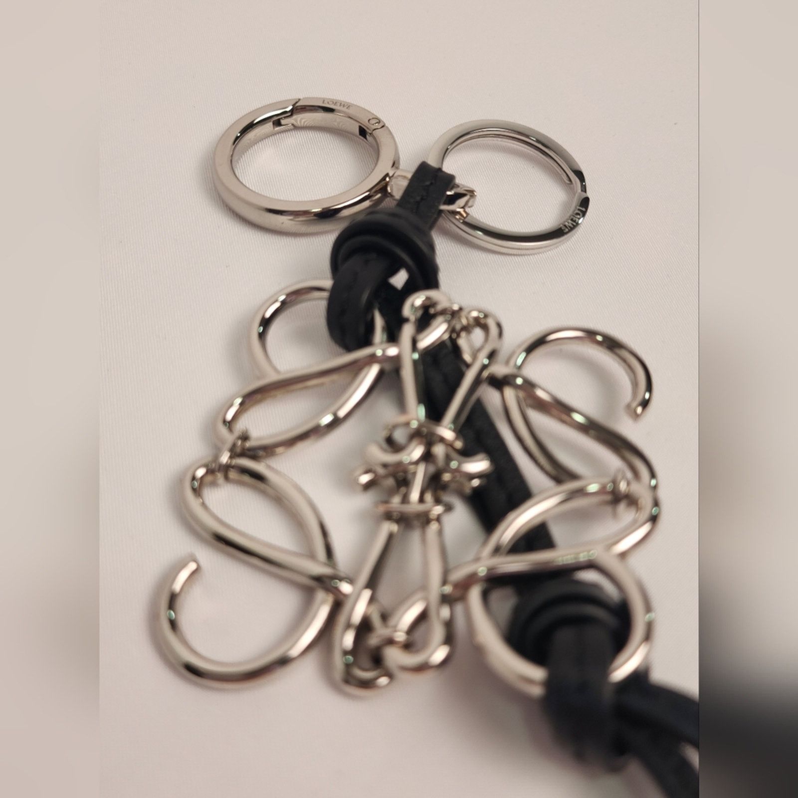 Loewe LOEWE Bag Charm Anagram Black leather calfskin Palladium Size ONE SIZE - 7 Thumbnail