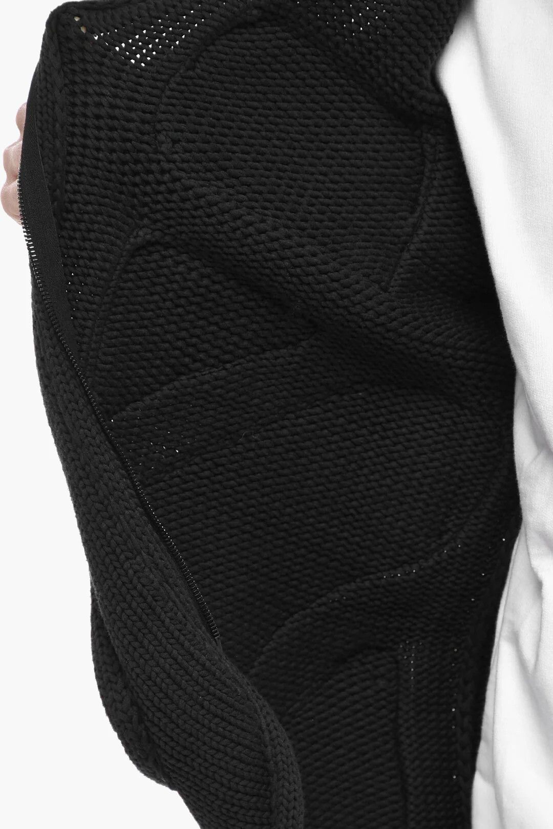 Off-White og1mm0426 Zip-up Knit Vest in Black Size US S / EU 44-46 / 1 - 5 Thumbnail
