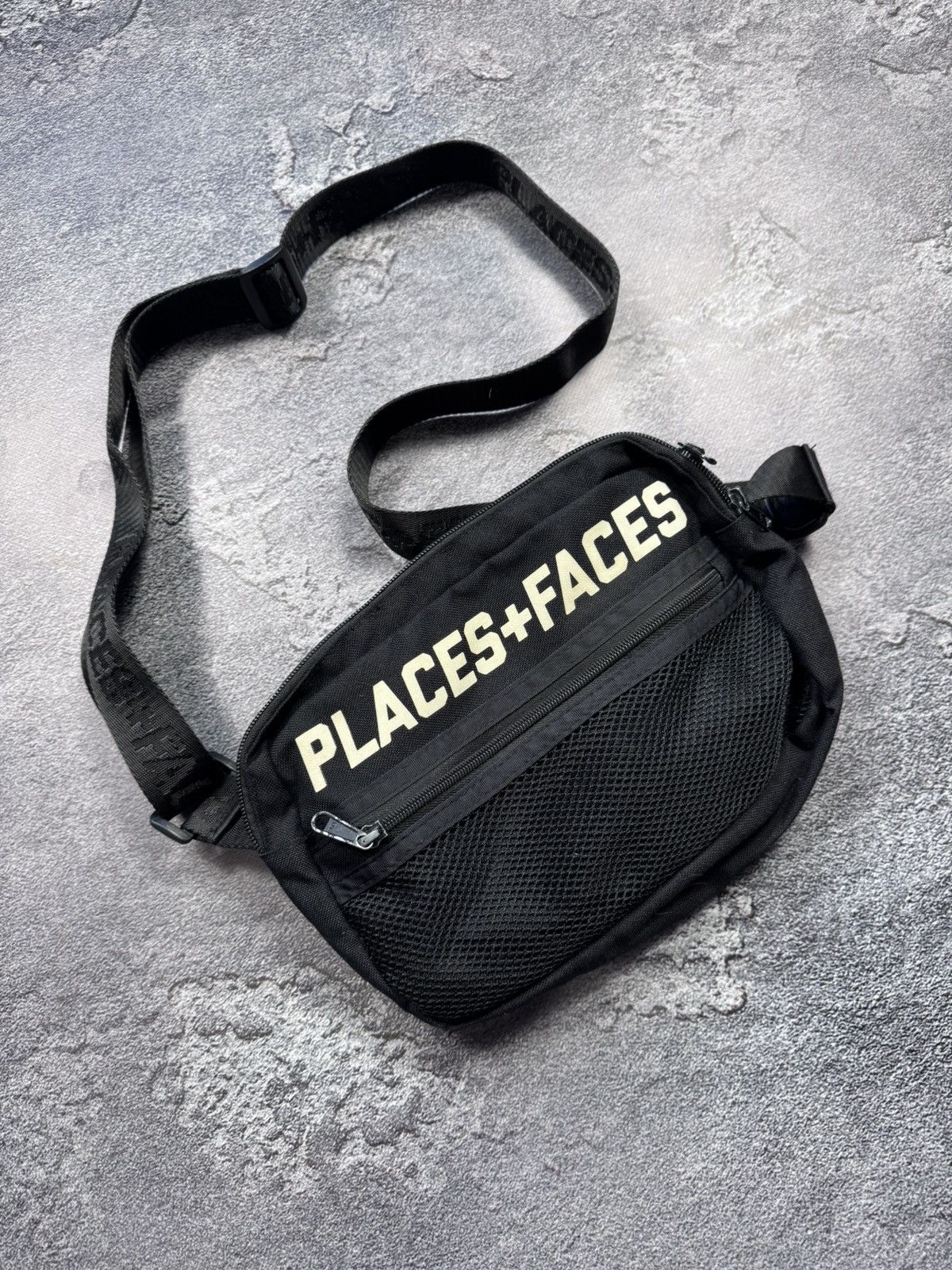 Places + Faces PLACES+FACES Black Shoulder Bag — Great Condition Size ONE SIZE - 1 Thumbnail
