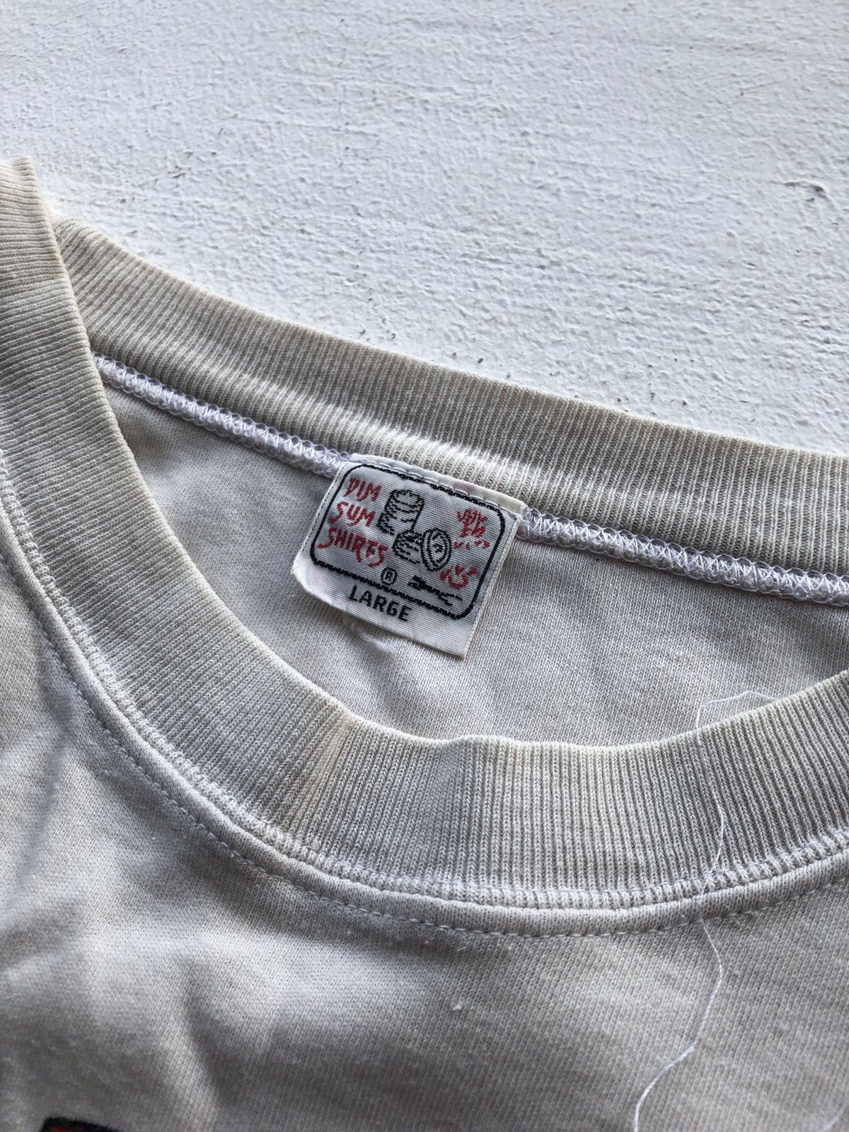 Band Tees I SURVIVED HONG KONG DIM SUM SINGLE STITCH T-SHIRT 90s Size US L / EU 52-54 / 3 - 6 Thumbnail