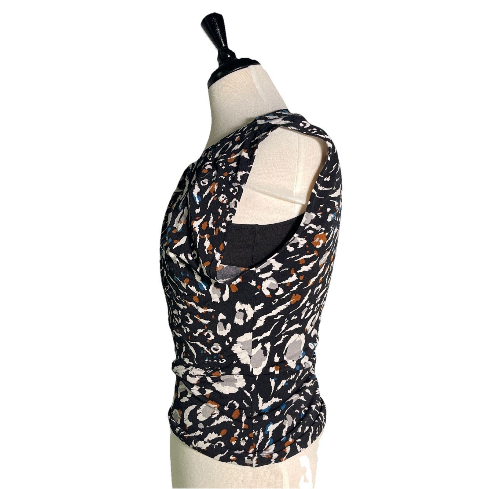 White House Black Market White House Black Market leopard print top XXS Pullover NWT Size XXS / US 00 / IT 34 - 3 Thumbnail