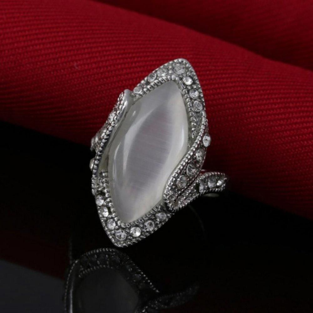 Designer Vintage Moonstone White Marquise Silver Ring - Size 6 Size ONE SIZE - 5 Thumbnail