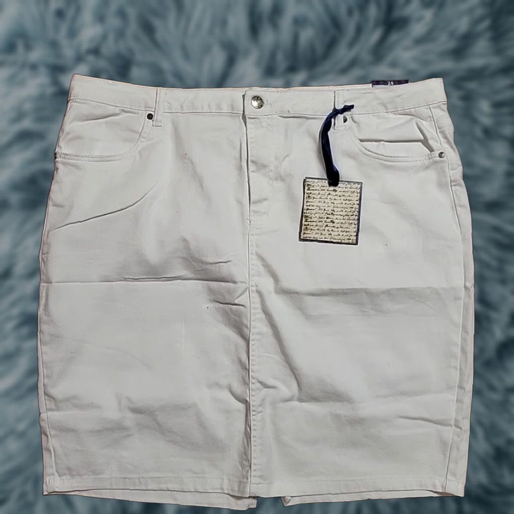 Denime Lexi Denim Skirt 24 Plus White Stretch NWT Cotton/ Poly/ Spandex Women Size 42" / US 20 - 1 Thumbnail