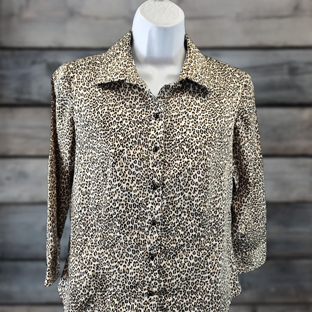 Talbots Talbots Womens Button Front Top Sz 6P Black Brown Animal Print 3/4 Sleeve Shirt Womens 6P Multicolor Talbots Blouse Animal Print 3/4 Sleeve Clothing Size M / US 6-8 / IT 42-44 - 1 Thumbnail