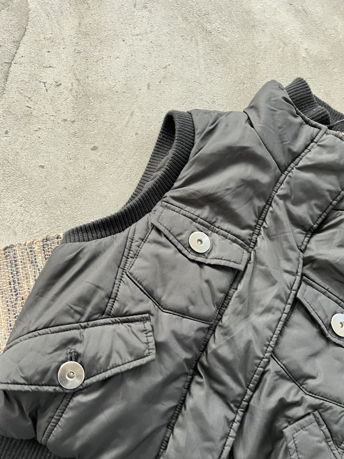 Tommy Hilfiger Vintage Tommy Hilfiger AvantGarde Black Vest Multi Pocket Size M / US 6-8 / IT 42-44 - 5 Thumbnail