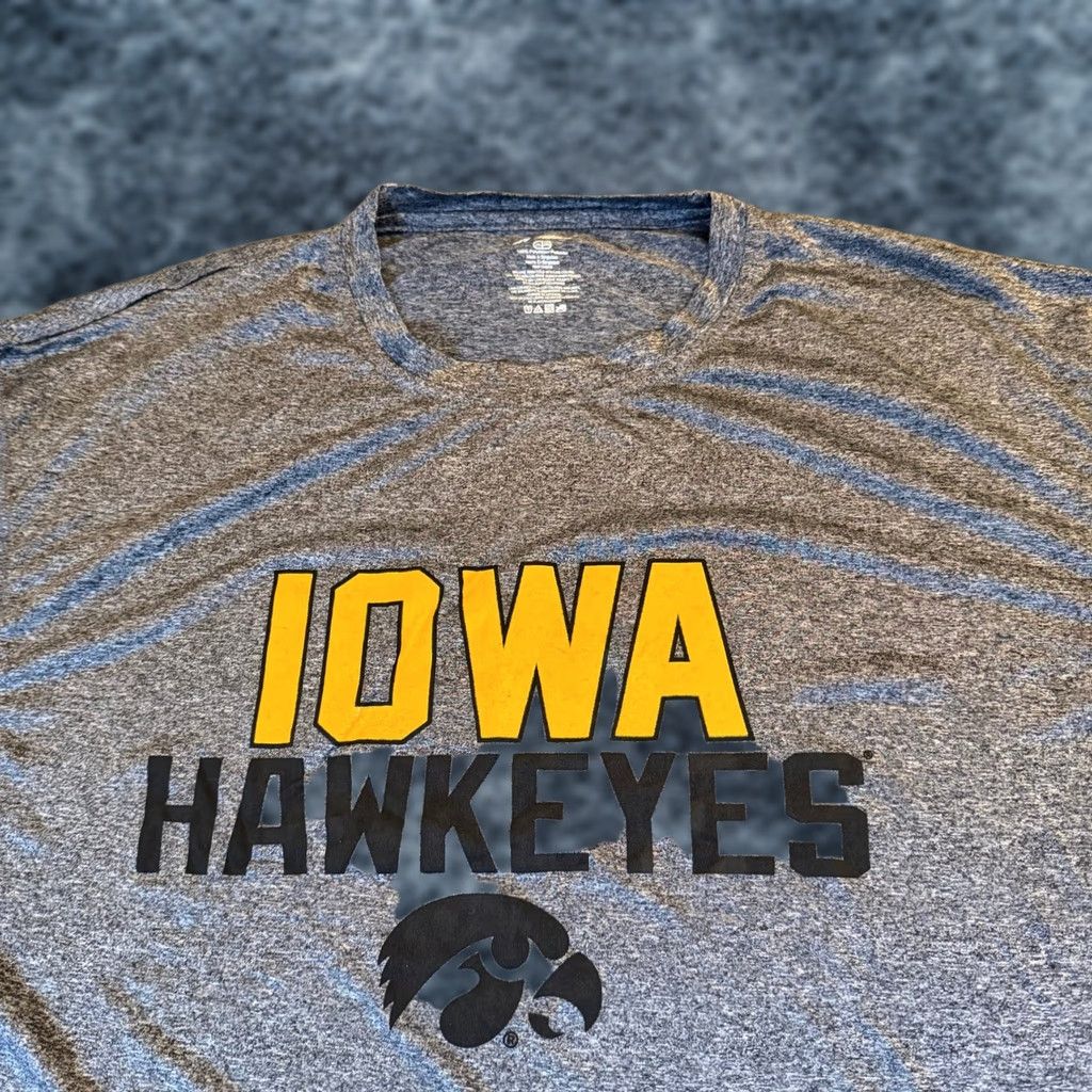 Vintage VINTAGE Pro Edge Iowa Hawkeyes Gray Heathered T Shirt Athletic Tee Mens XXL 2XL Size US XXL / EU 58 / 5 - 1 Thumbnail