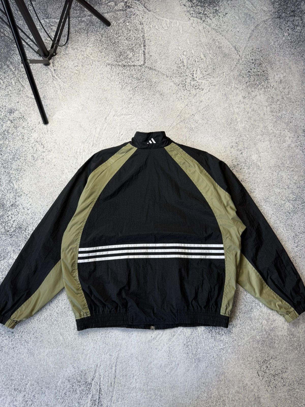Adidas Vintage Adidas Track Jacket Nylon Y2K Size US L / EU 52-54 / 3 - 24 Thumbnail