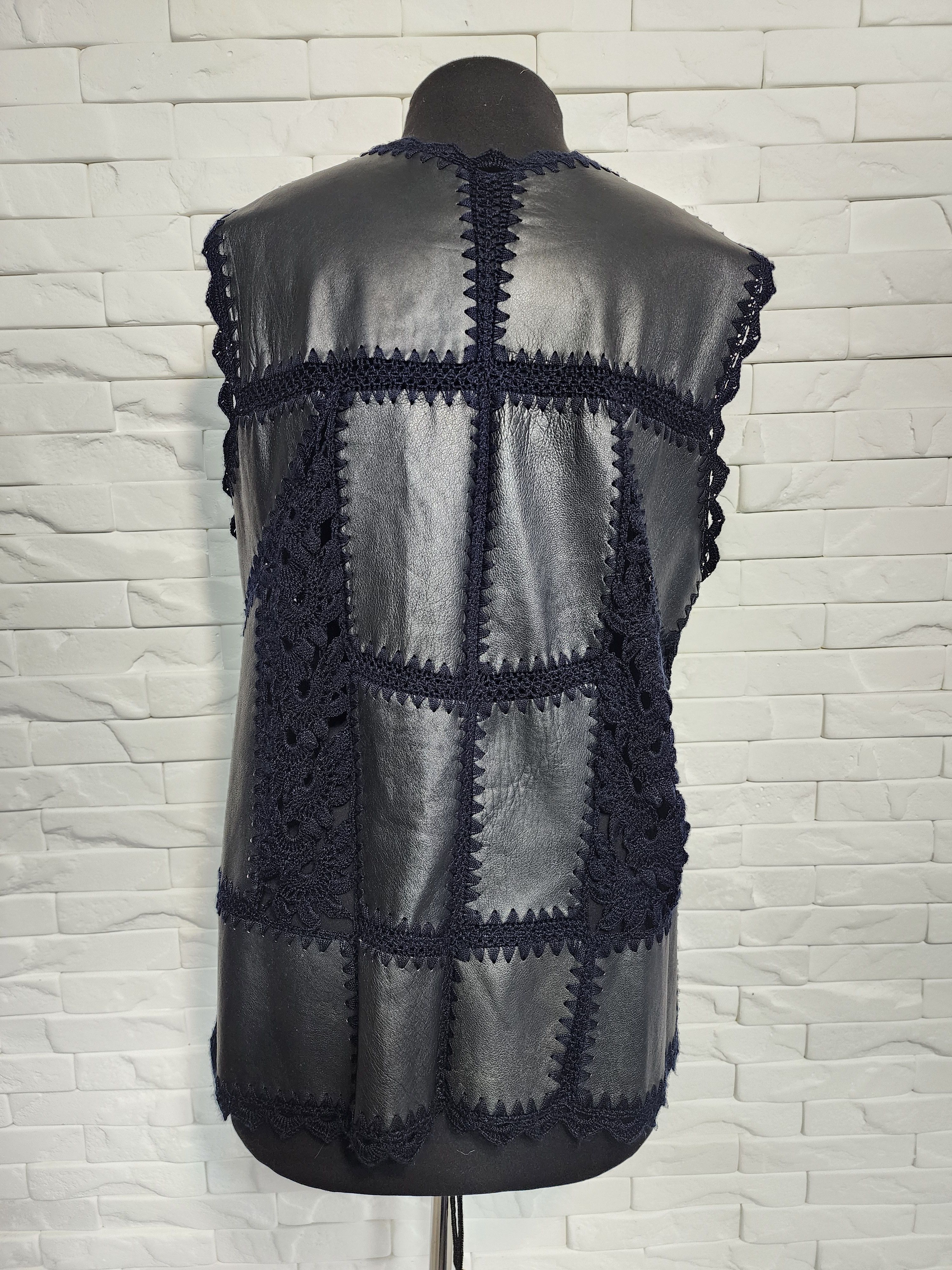 Handmade Black Leather Vest: Button-Up Lightweight Women's Vest Size XL / US 12-14 / IT 48-50 - 4 Thumbnail
