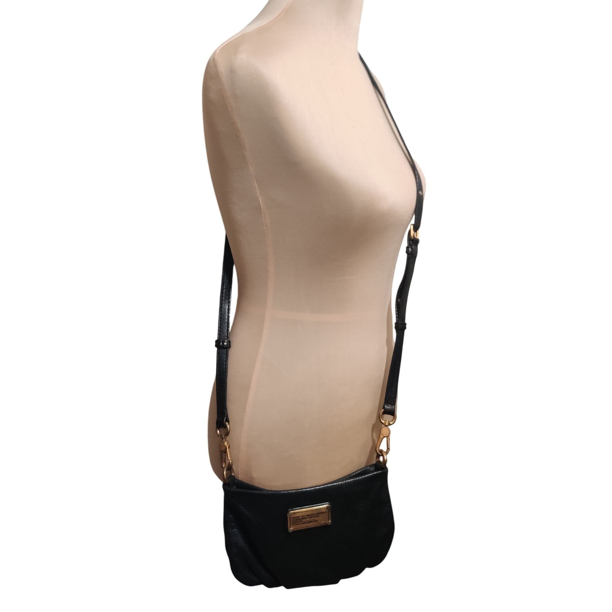 Marc by Marc Jacobs Marc by Marc Jacobs Black Crossbody Bag 9.5x6.5 Gold Hardwar Size ONE SIZE - 4 Thumbnail