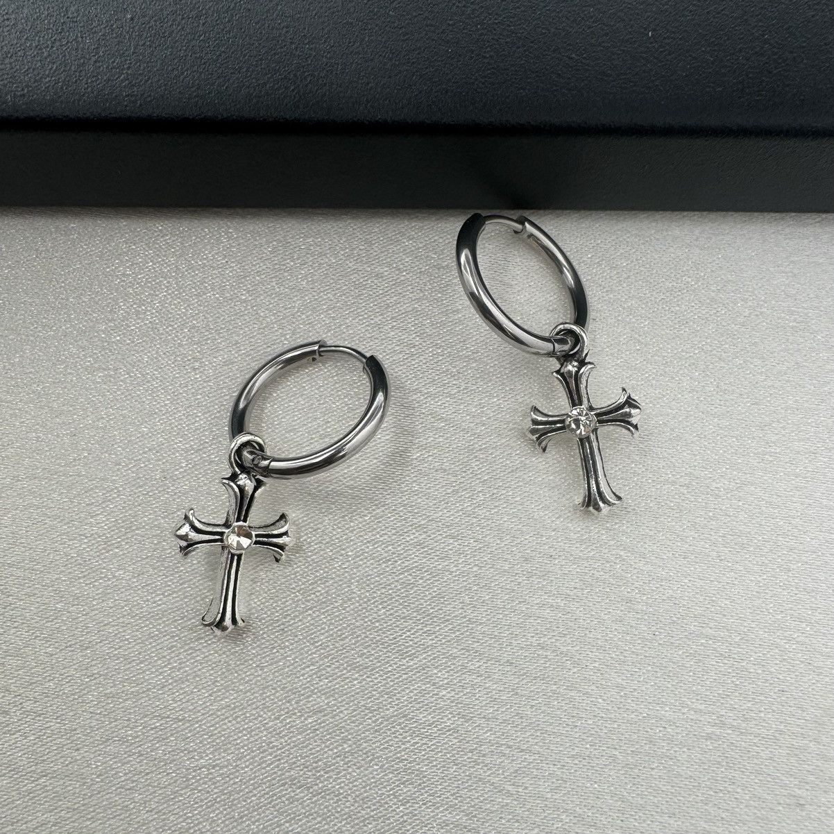 Other Cross Dangle Drop Earrings for Men Women Hip Hop Punk Unisex Size ONE SIZE - 4 Thumbnail