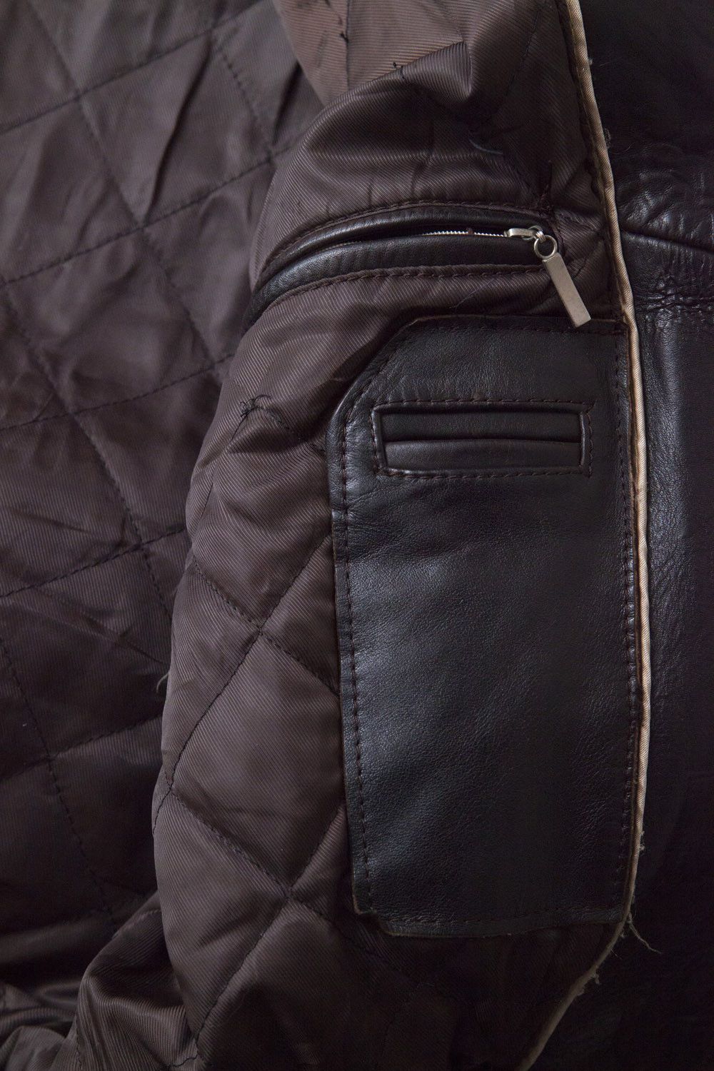 Vintage Vintage 1990's French A2 leather bomber jacket Size US M / EU 48-50 / 2 - 9 Thumbnail