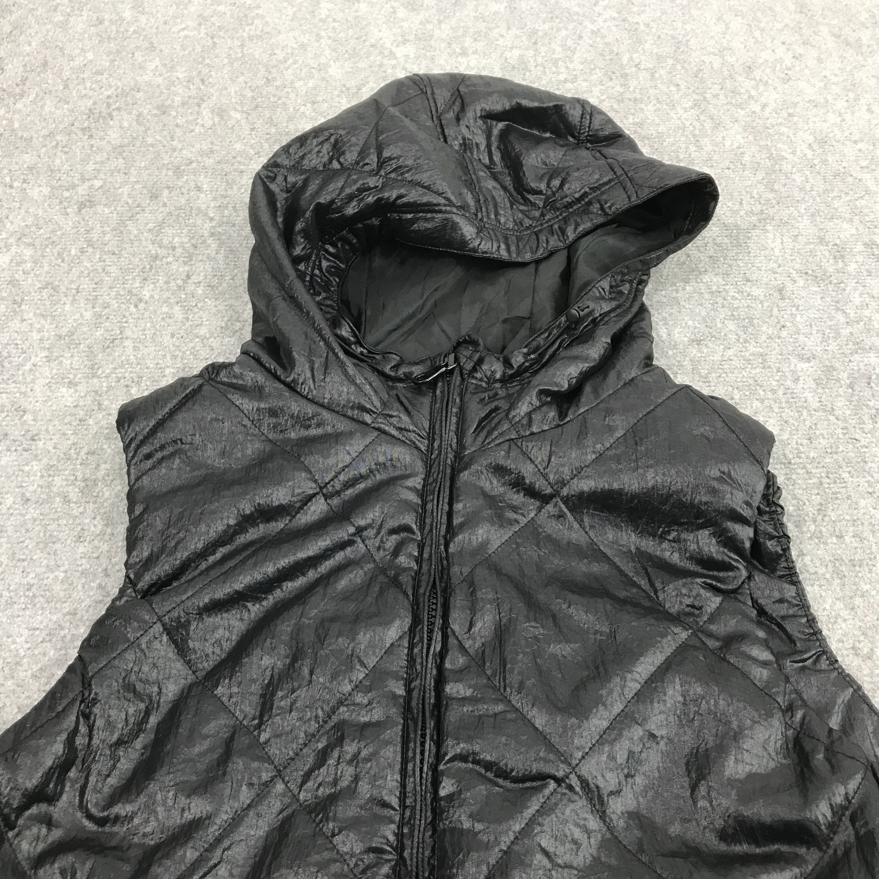 Japanese Brand × Uniqlo BLACK HOODIES ZIPPER UNIQLO JACKET Size US M / EU 48-50 / 2 - 4 Thumbnail