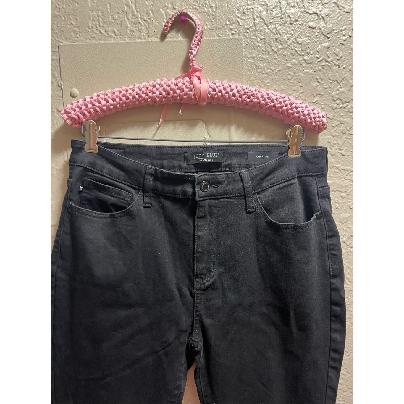 Other Judy Blue Black Capri Fit Jeans Woman’s Size 31 Size 31" - 3 Thumbnail