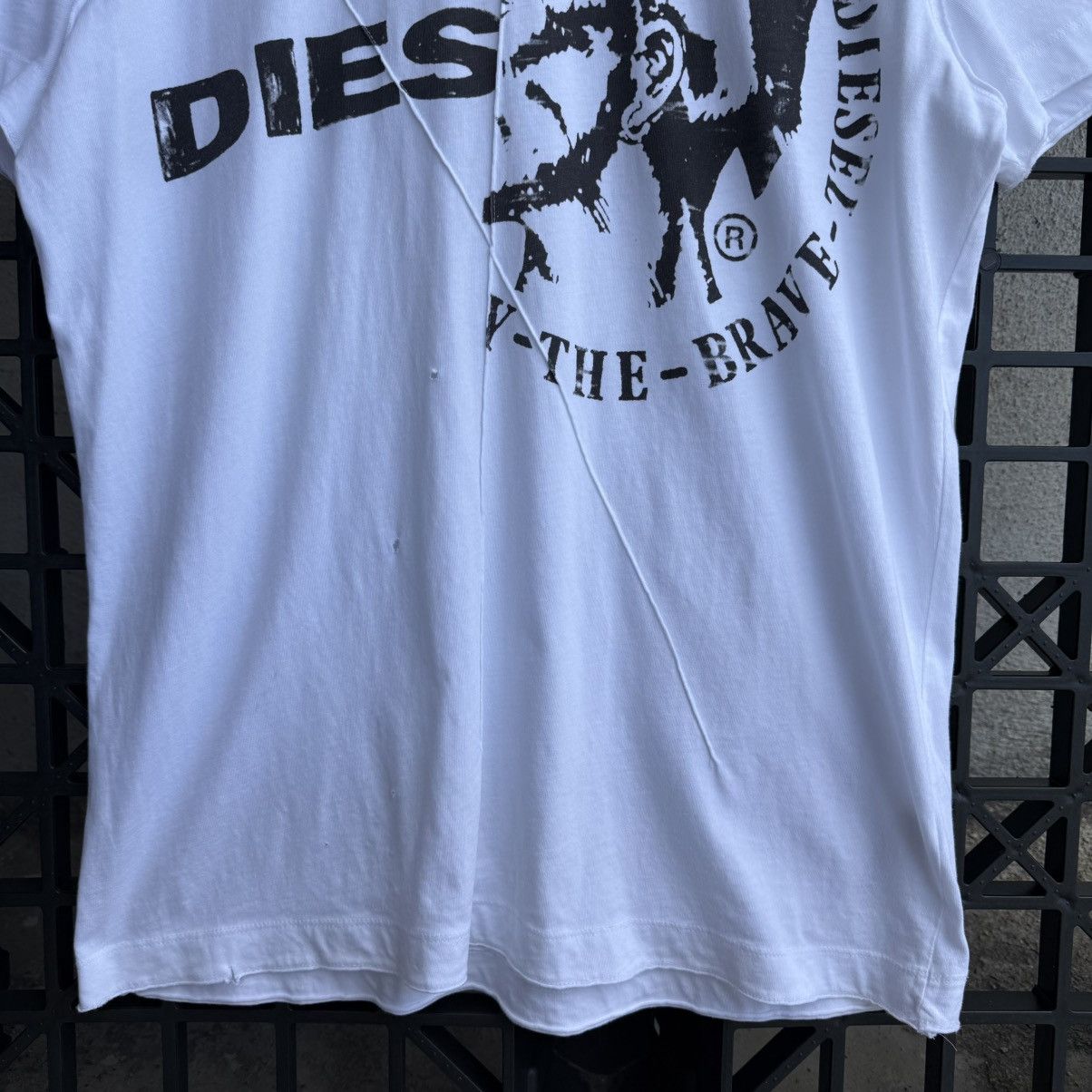 Diesel Diesel Trojan Patches Pinholes Graphic Tee Size US XL / EU 56 / 4 - 6 Thumbnail