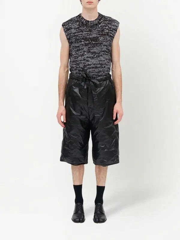 Maison Margiela o1w1db11225 Padded Knee-length Short in Black Size US 32 / EU 48 - 2 Thumbnail