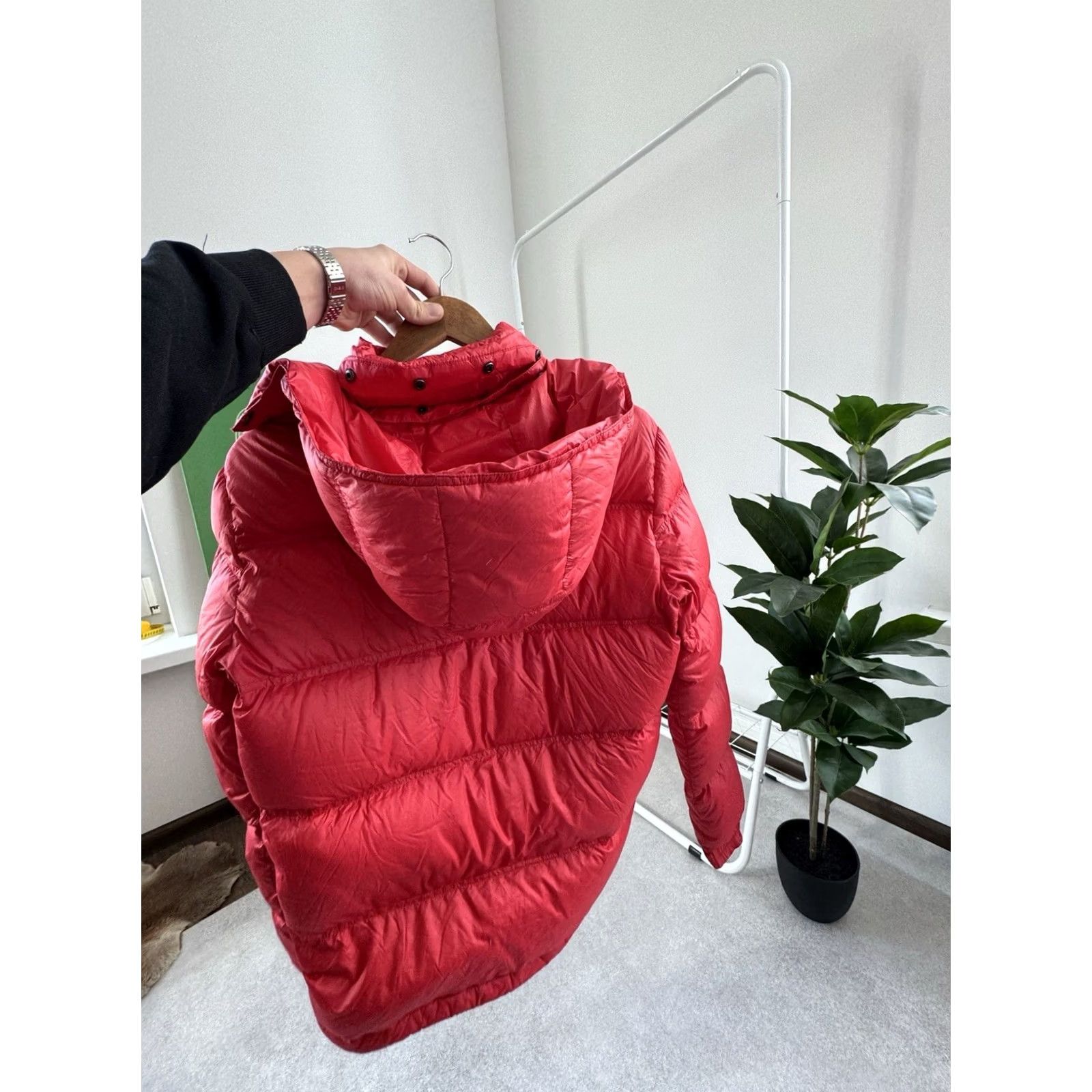 Emporio Armani VINTAGE Emporio Armani Jacket S Men Duck Puffer Down Red Nylon 90s City Designer Casual Streetwear Puffer Full Zip Pockets Limited Edition Size US S / EU 44-46 / 1 - 5 Thumbnail