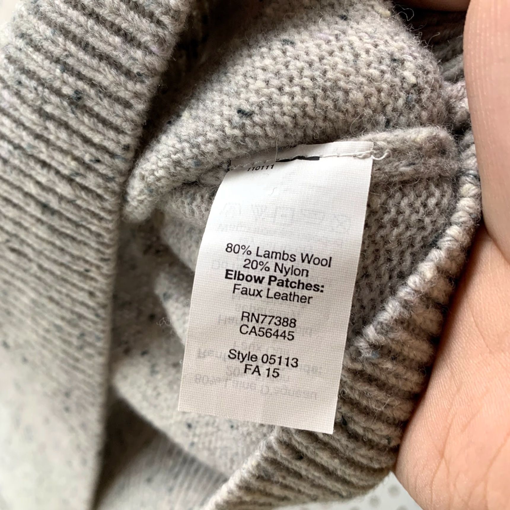 J.Crew J.Crew Wool Sweater Mens Large Gray Knit Crewneck Elbow Faux Leather Regular Fit Pullover Casual Wool Sweater Mens Large Gray Crewneck Vintage No N/A Size US L / EU 52-54 / 3 - 4 Thumbnail