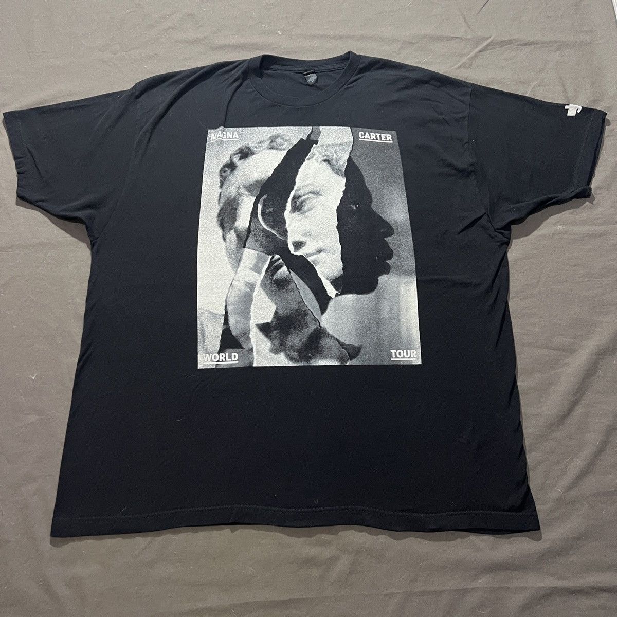 Rap Tees Jay-Z Magna Center World Tour Tee 3XL oversized HiphopRapper Size US XXL / EU 58 / 5 - 2 Thumbnail
