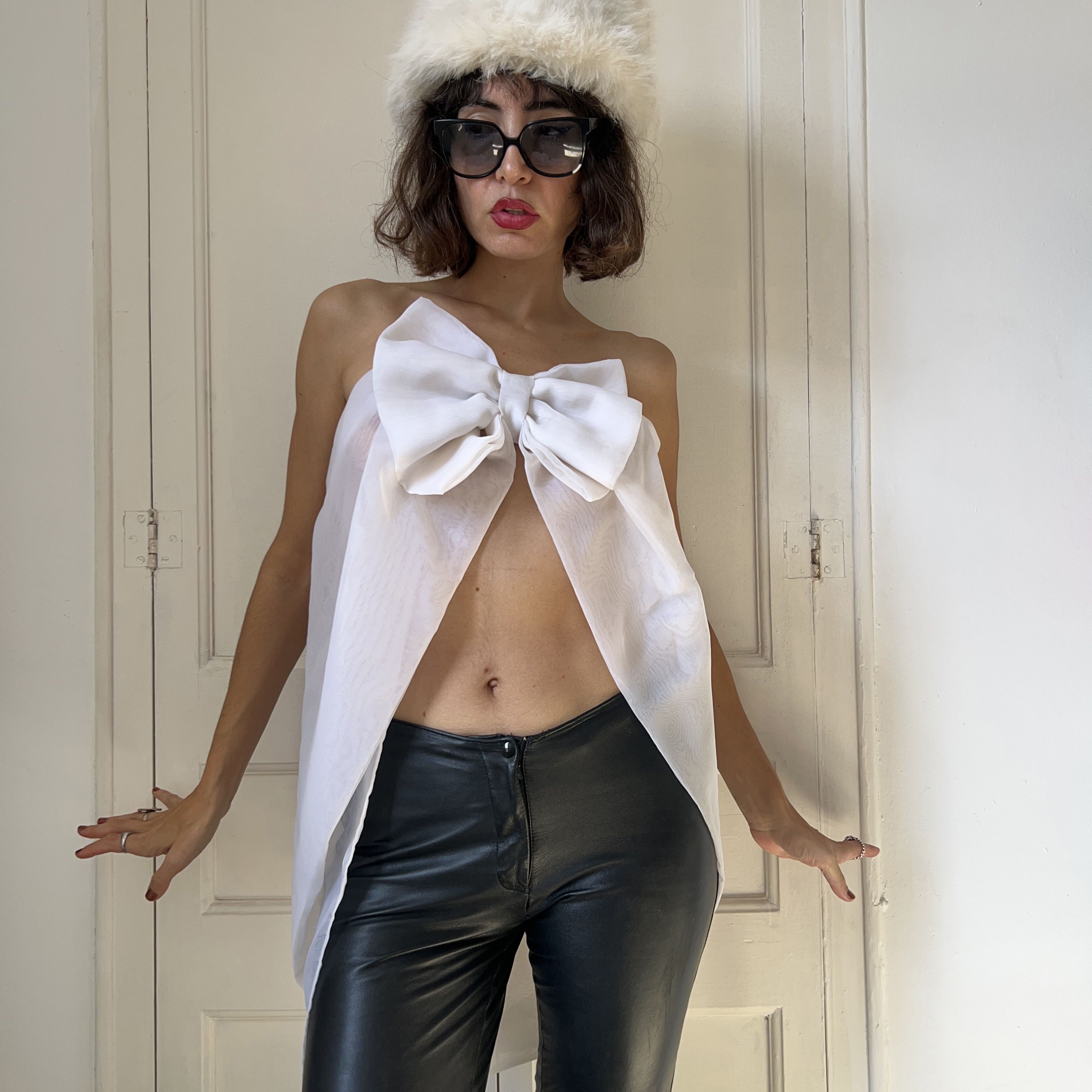 Vintage Vintage White Bow Top Size XS / US 0-2 / IT 36-38 - 1 Thumbnail
