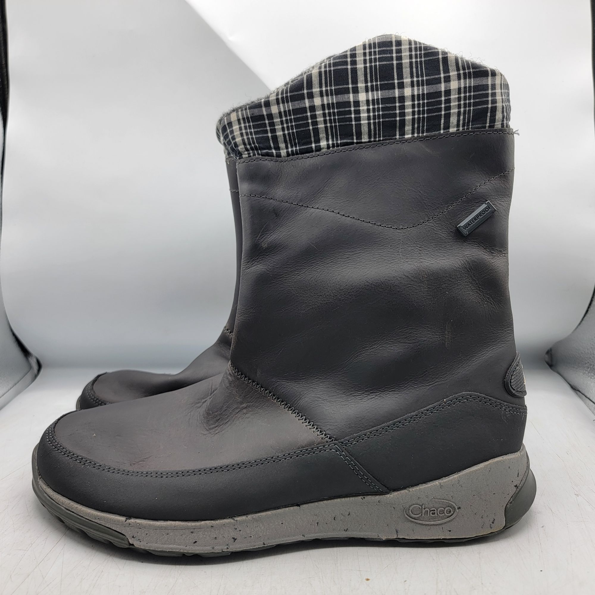 Chaco Borealis Womens 9 Black Boots Waterproof Casual Outdoo