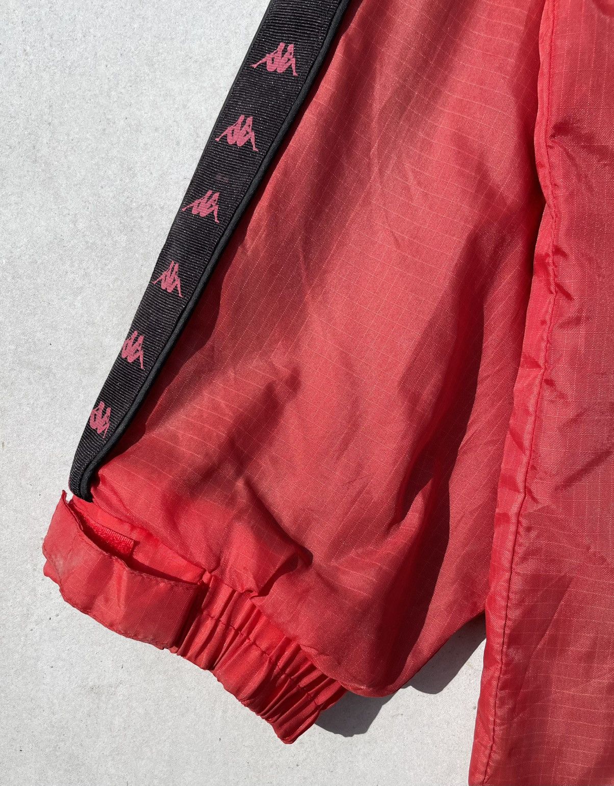Kappa RARE🔥 Kappa Side Tape Retro Windbreker Jacket Hoodie Size US L / EU 52-54 / 3 - 7 Thumbnail