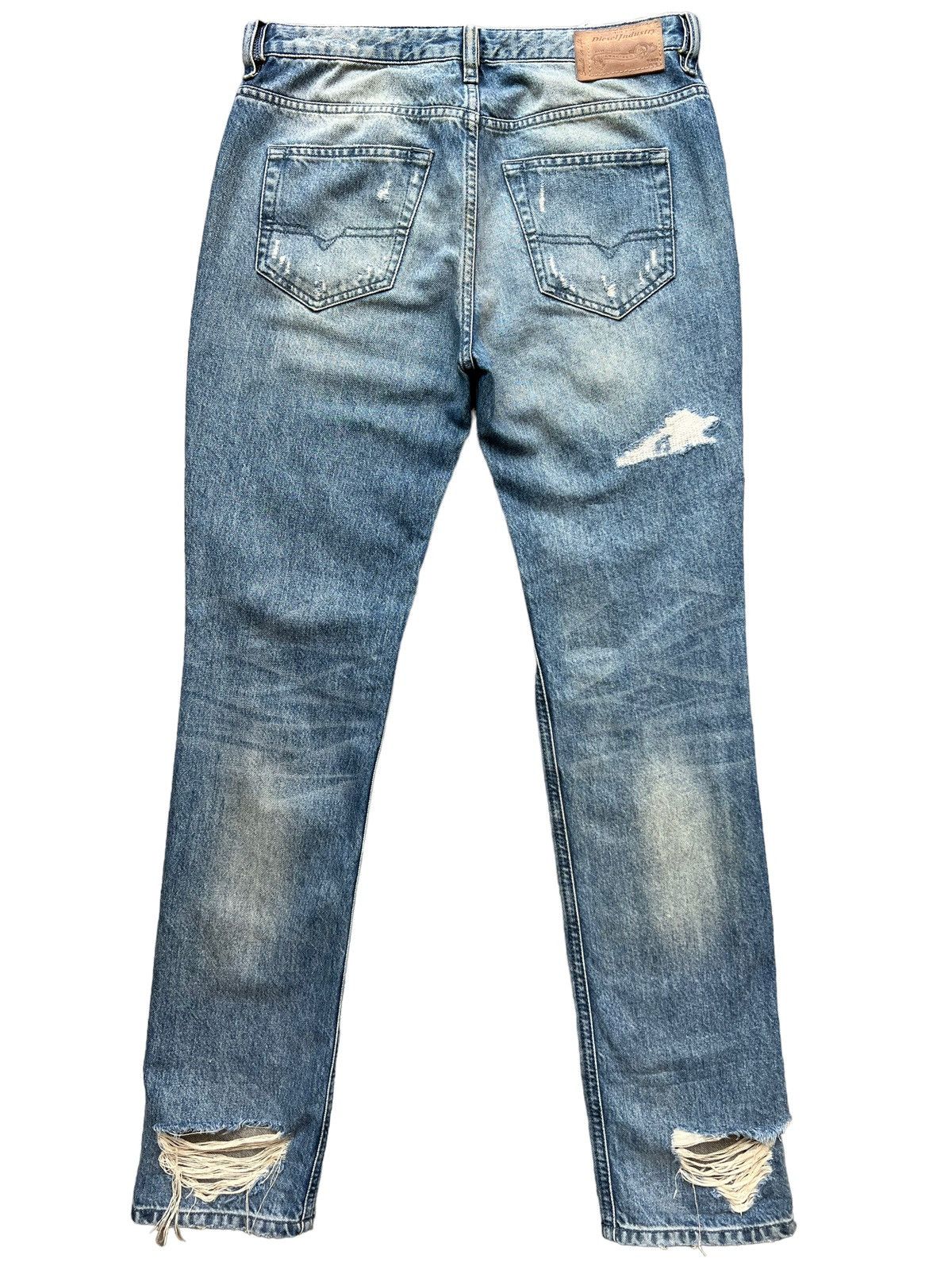 Diesel 💥Rare💥 Diesel Distressed Ripped Thrashed Denim Jeans 31x31.5 Size US 31 - 3 Thumbnail