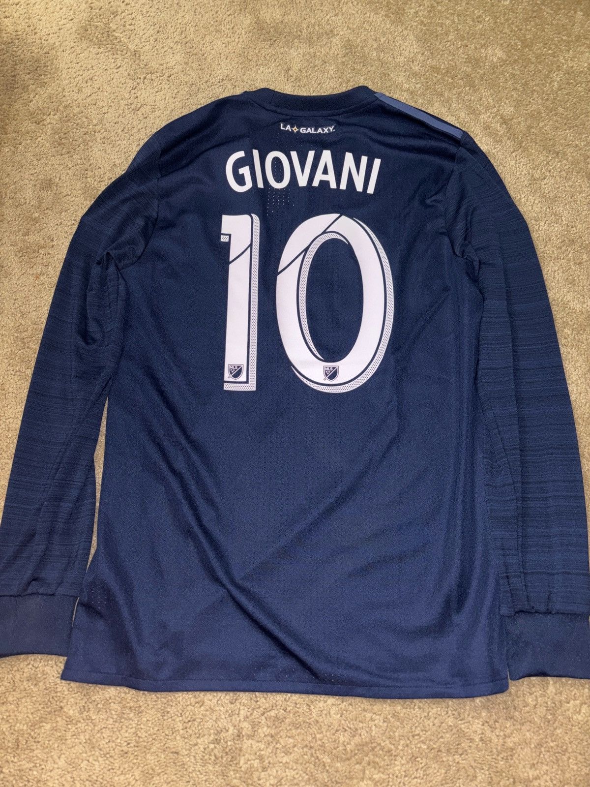 Adidas LA Galaxy Giovani Dos Santos Away Kit 2016/17 Player Version Size US M / EU 48-50 / 2 - 4 Thumbnail
