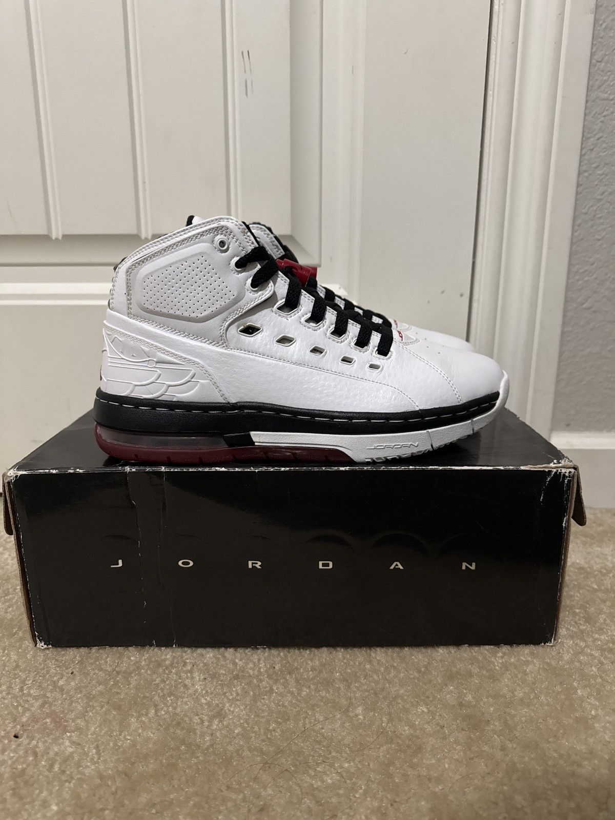 Jordan Brand Jordan ol’school Size US 8 / EU 41 - 1 Thumbnail